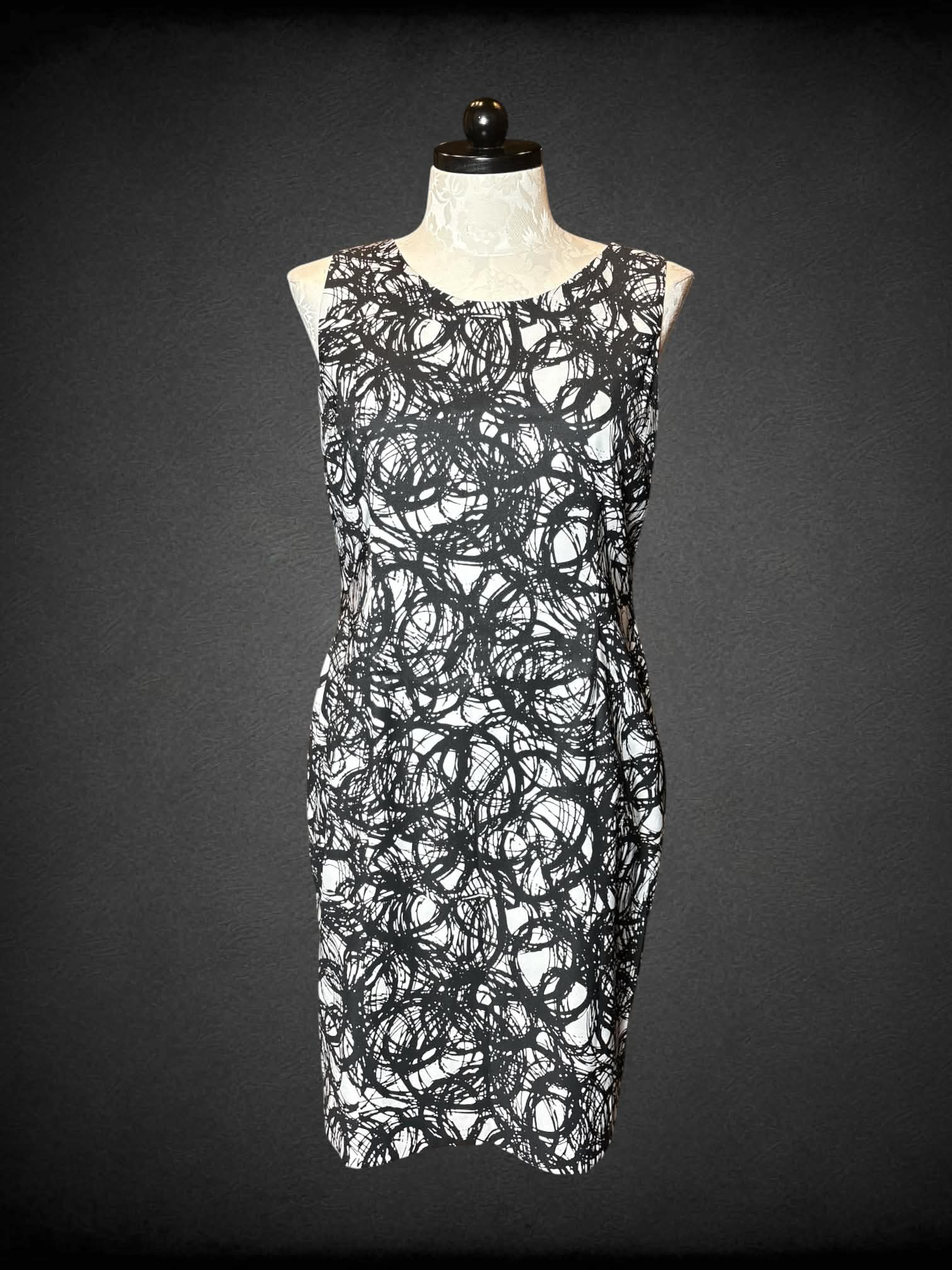 0X Kasper Separates white dress with black scribble design, and zipper on back