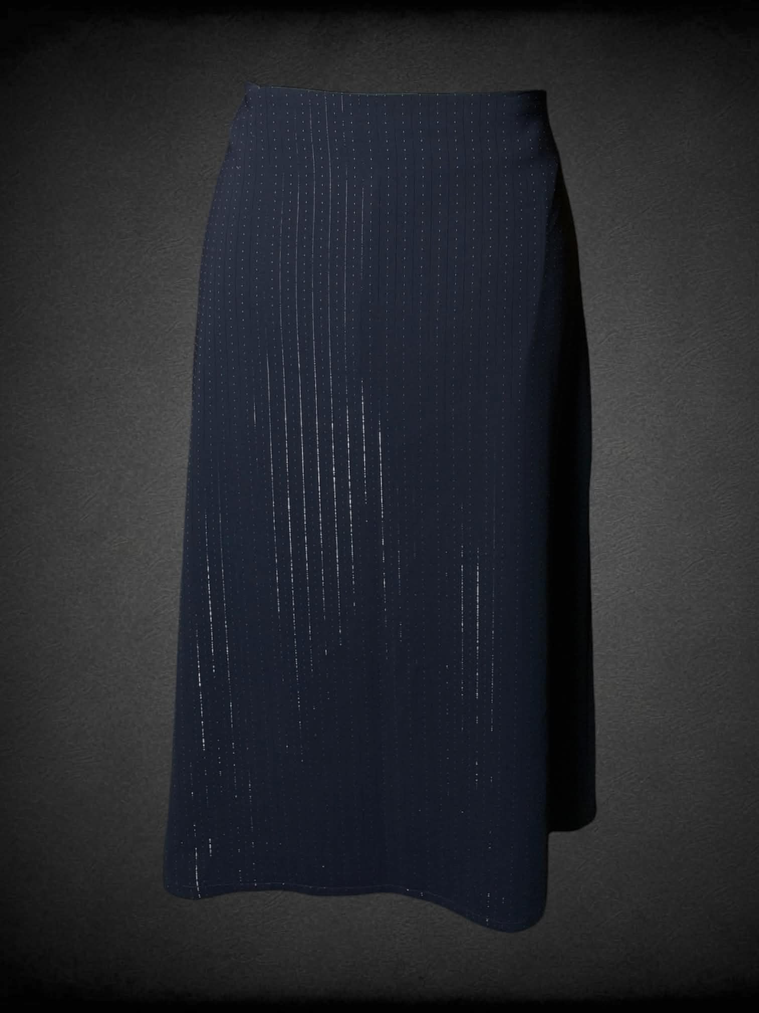 XL Ebrar Giyim vintage navy skirt with sparkly metallic striped design, and zipper on front