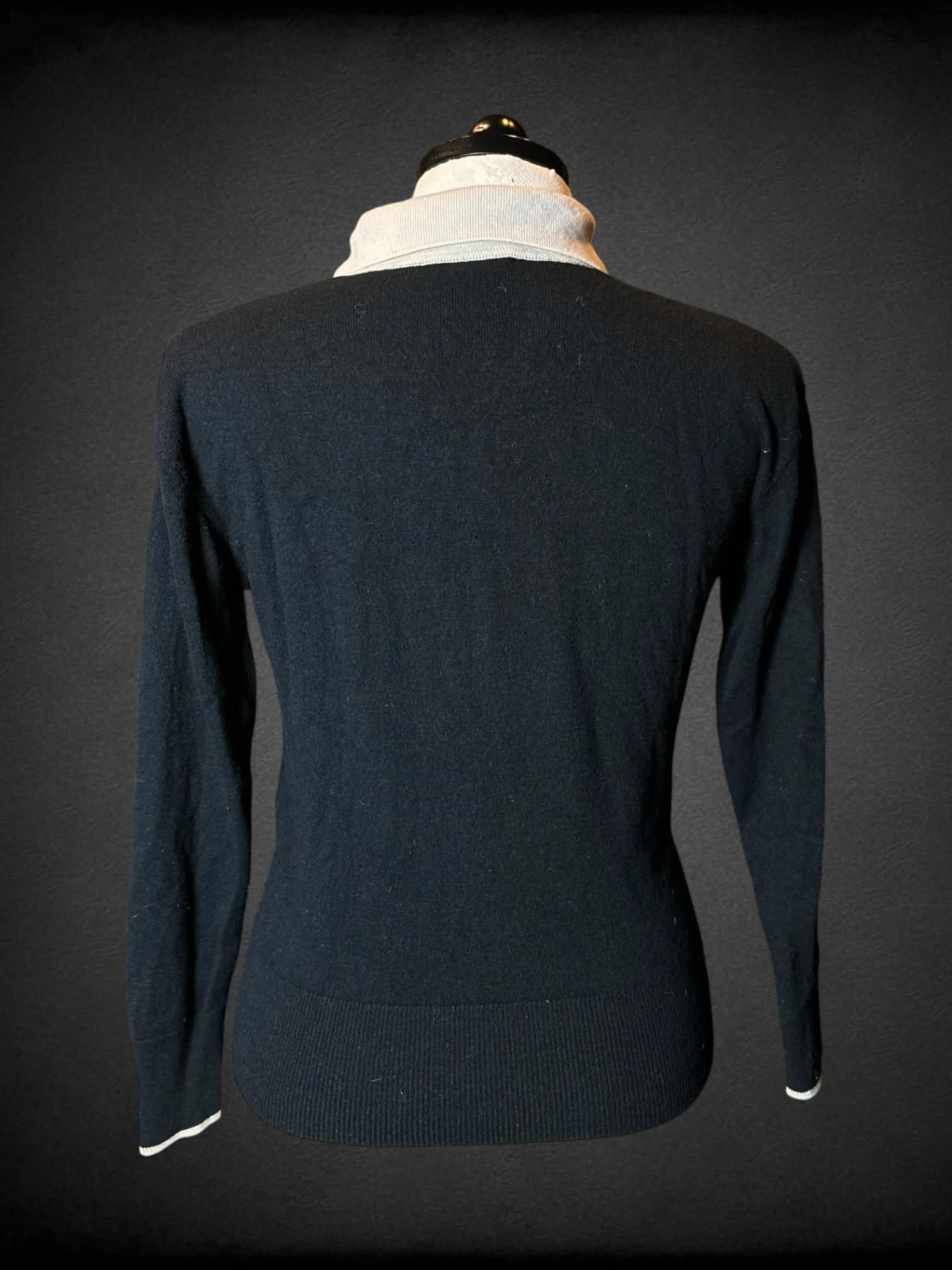 XL Simple Retro black wool sweater with tan collar and buttons on front