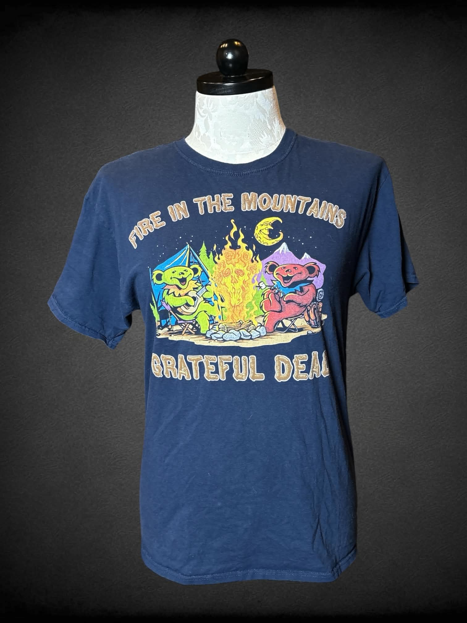 0X navy t shirt with “Grateful Dead” campfire graphic on front