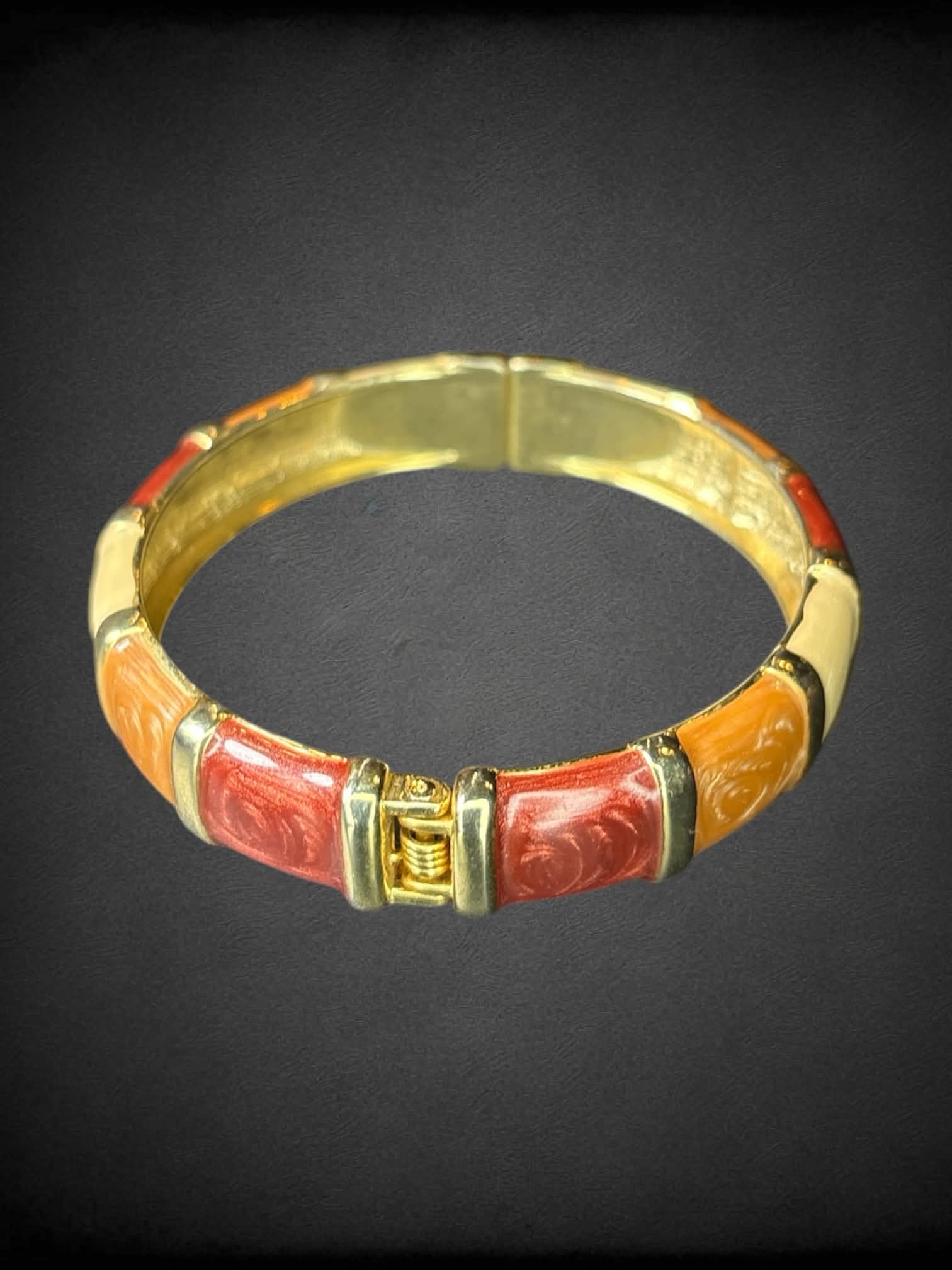 Gold metal clasp bracelet