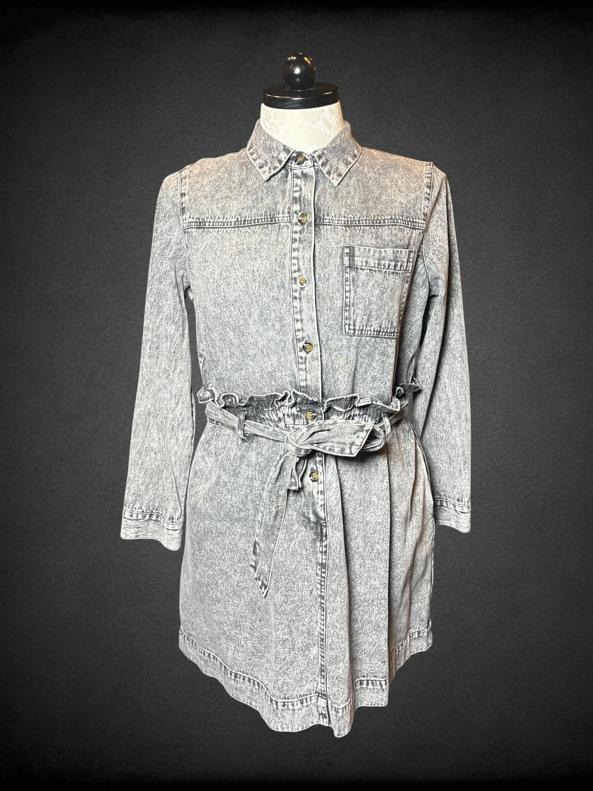 0X Who What Wear grey denim long-sleeve dress with buttons on front, and tie around waist