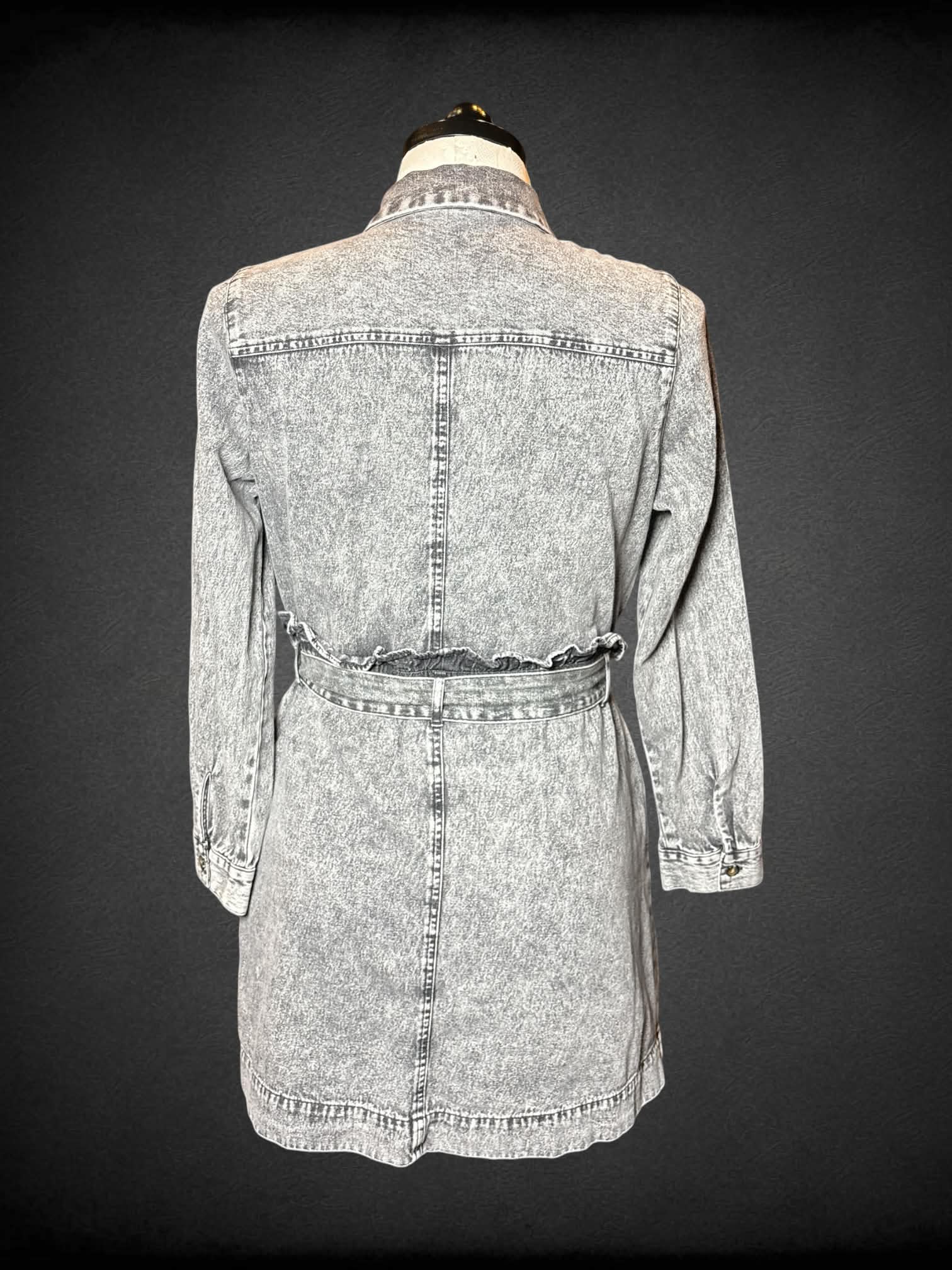 0X Who What Wear grey denim long-sleeve dress with buttons on front, and tie around waist