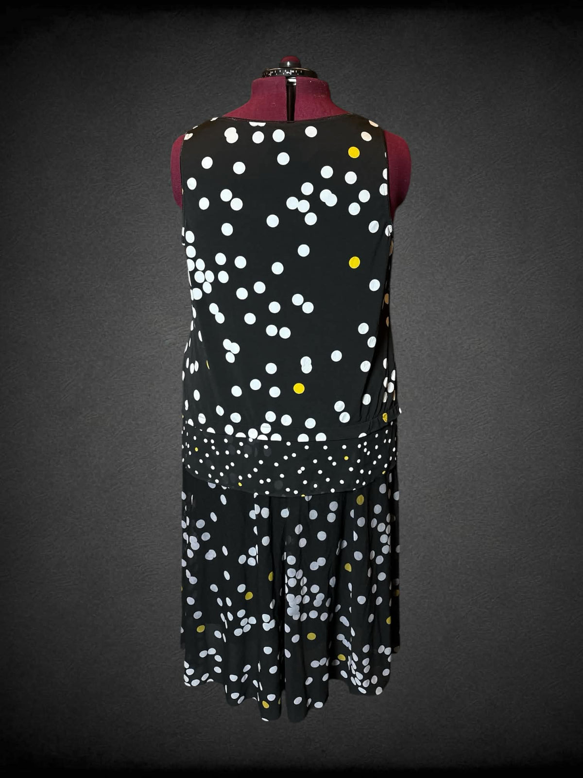 2X Alfani black two-piece set featuring flowy top and skirt with polka-dot pattern
