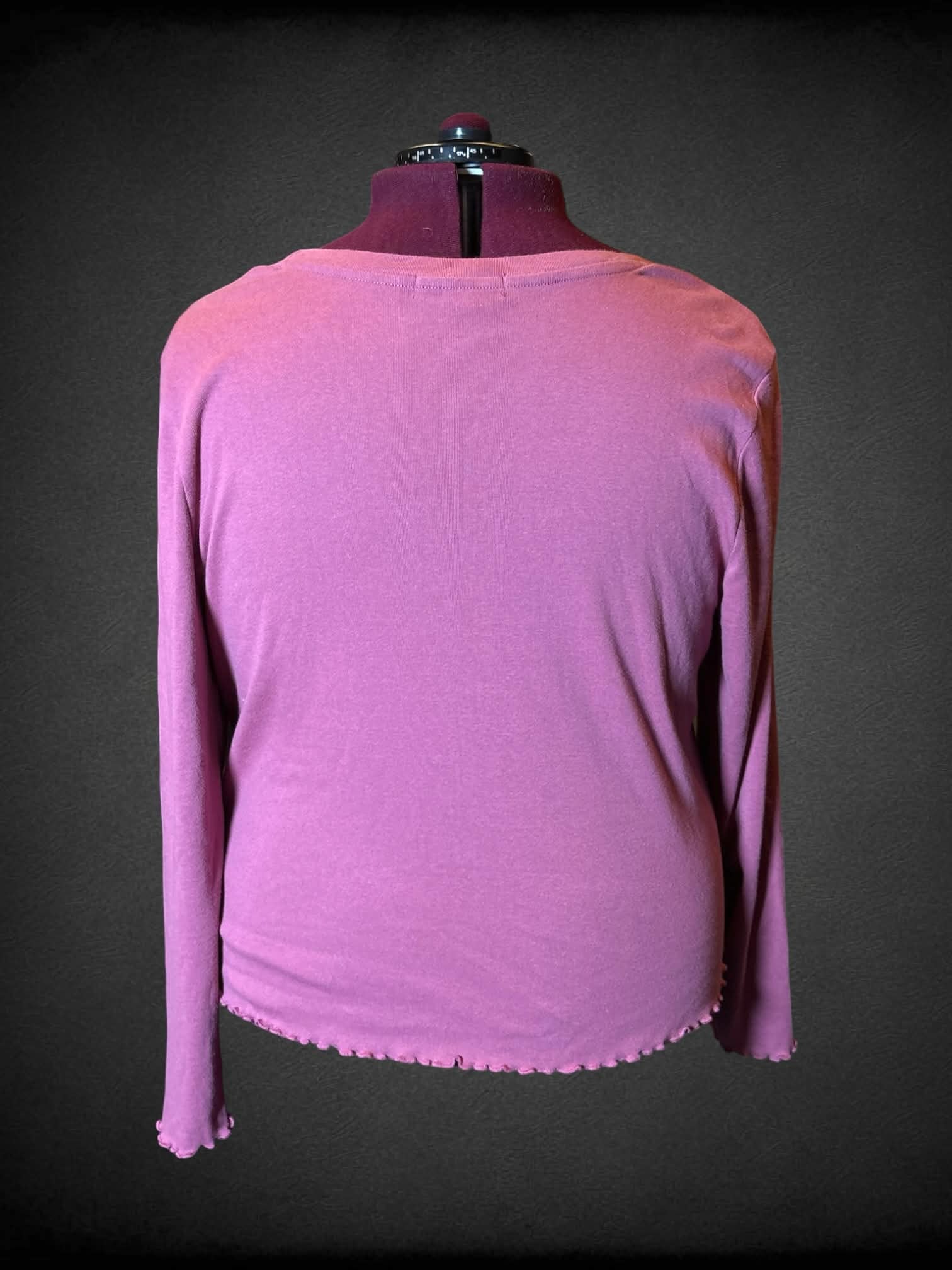 4X Forever 21 mauve long-sleeve top with embroidered “Angels Are Real” wings & halo design on front, and ruffle hem