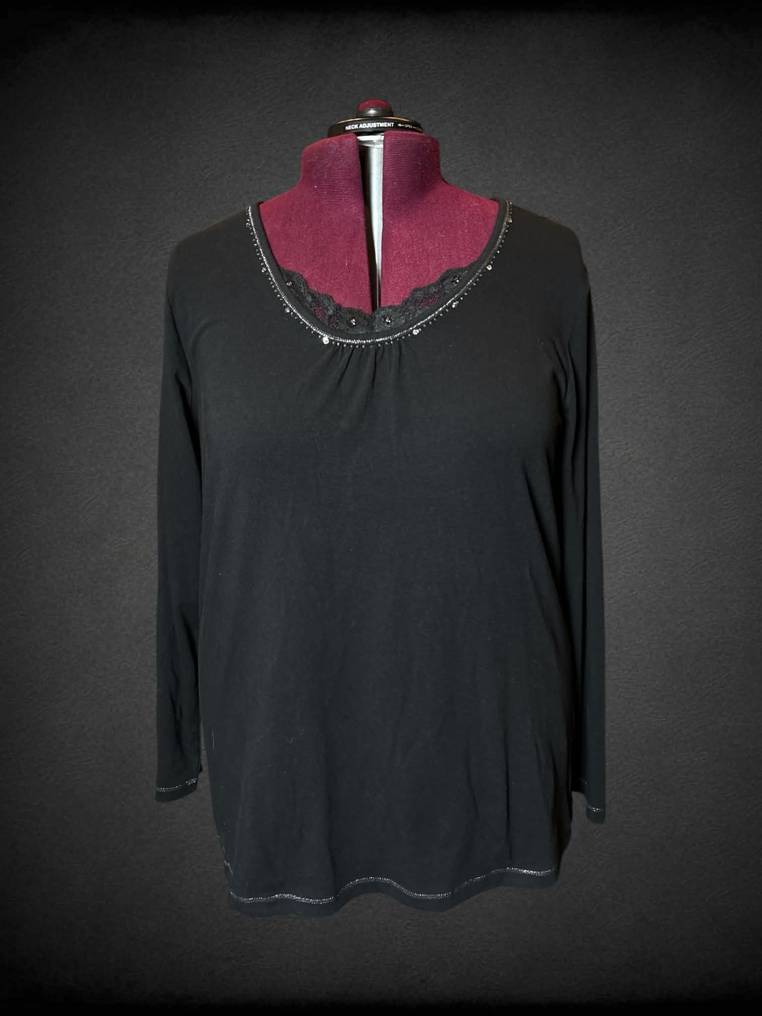 4X Venezia black long-sleeve shirt with beaded design on neckline, and lace on front