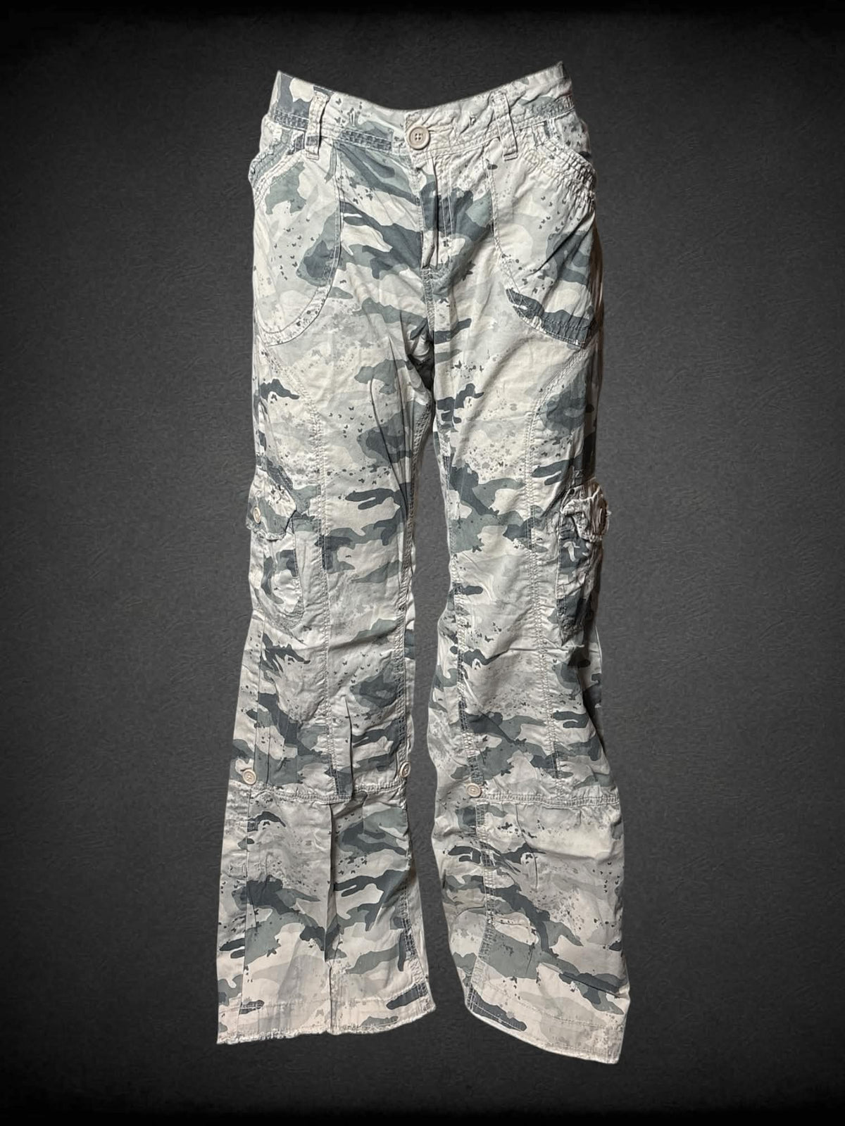 L Union Bay green & beige cargo pants with camo print