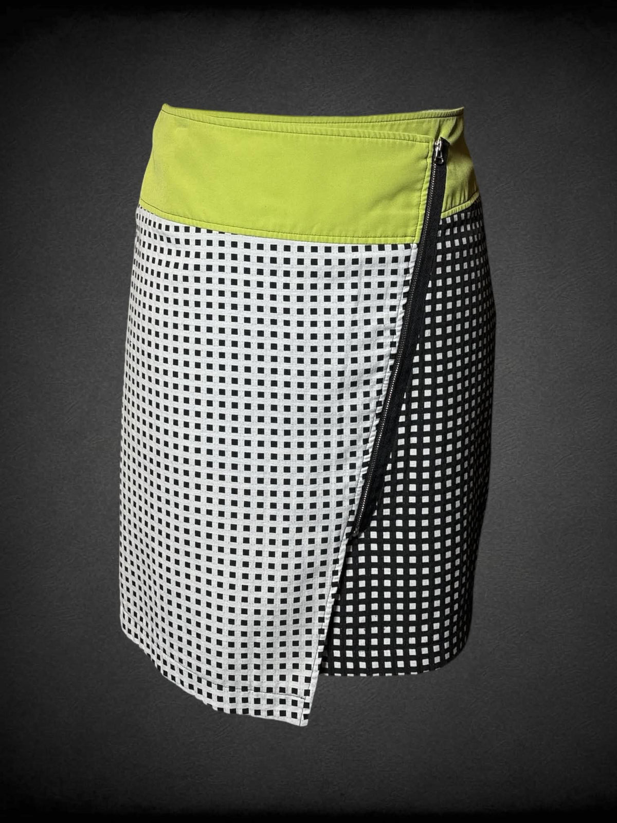 1X Modamix vintage black & white grid pencil skirt with wrap-around design on front, lime green waist band, and zipper on back