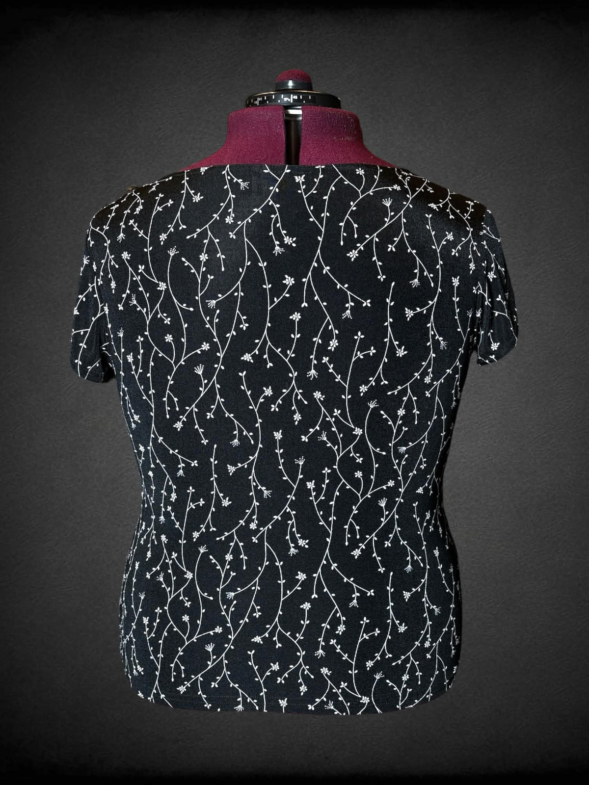 2X Briggs New York vintage black shirt with white floral pattern
