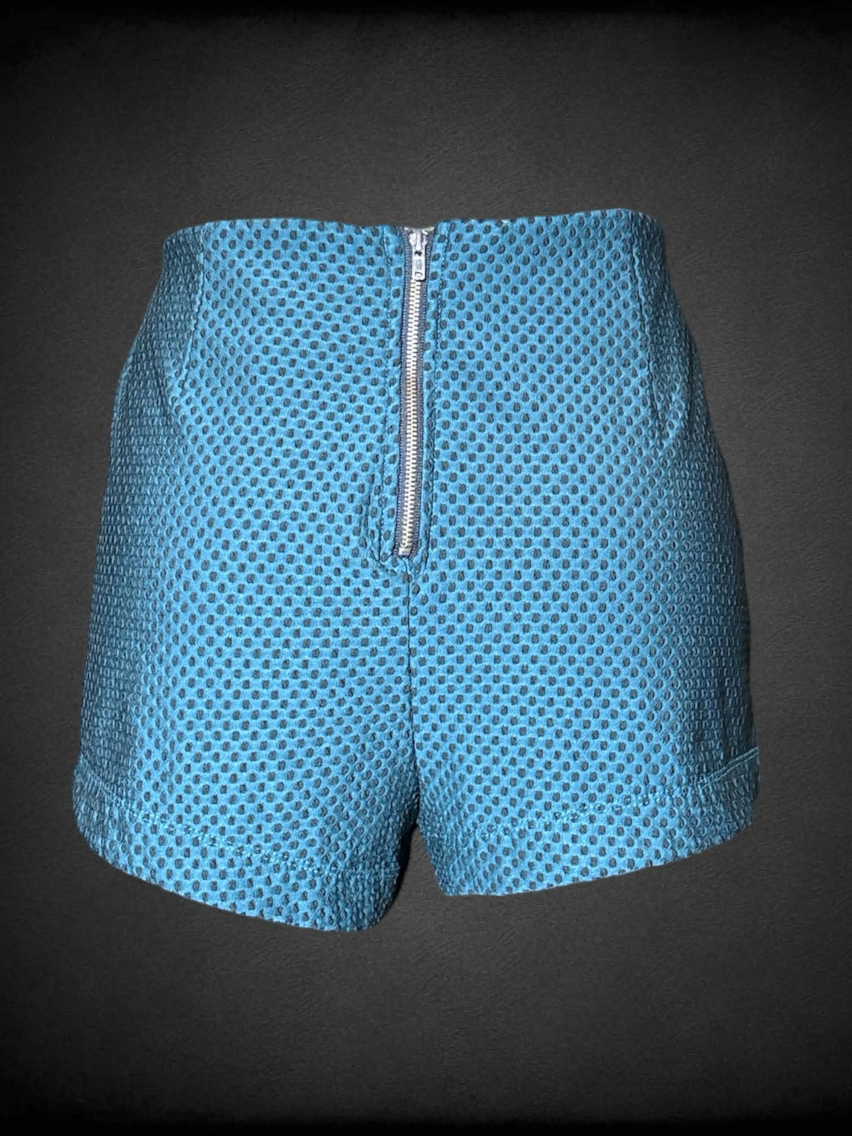 M Forever 21 green shorts with black polka-dot pattern, and zipper on back