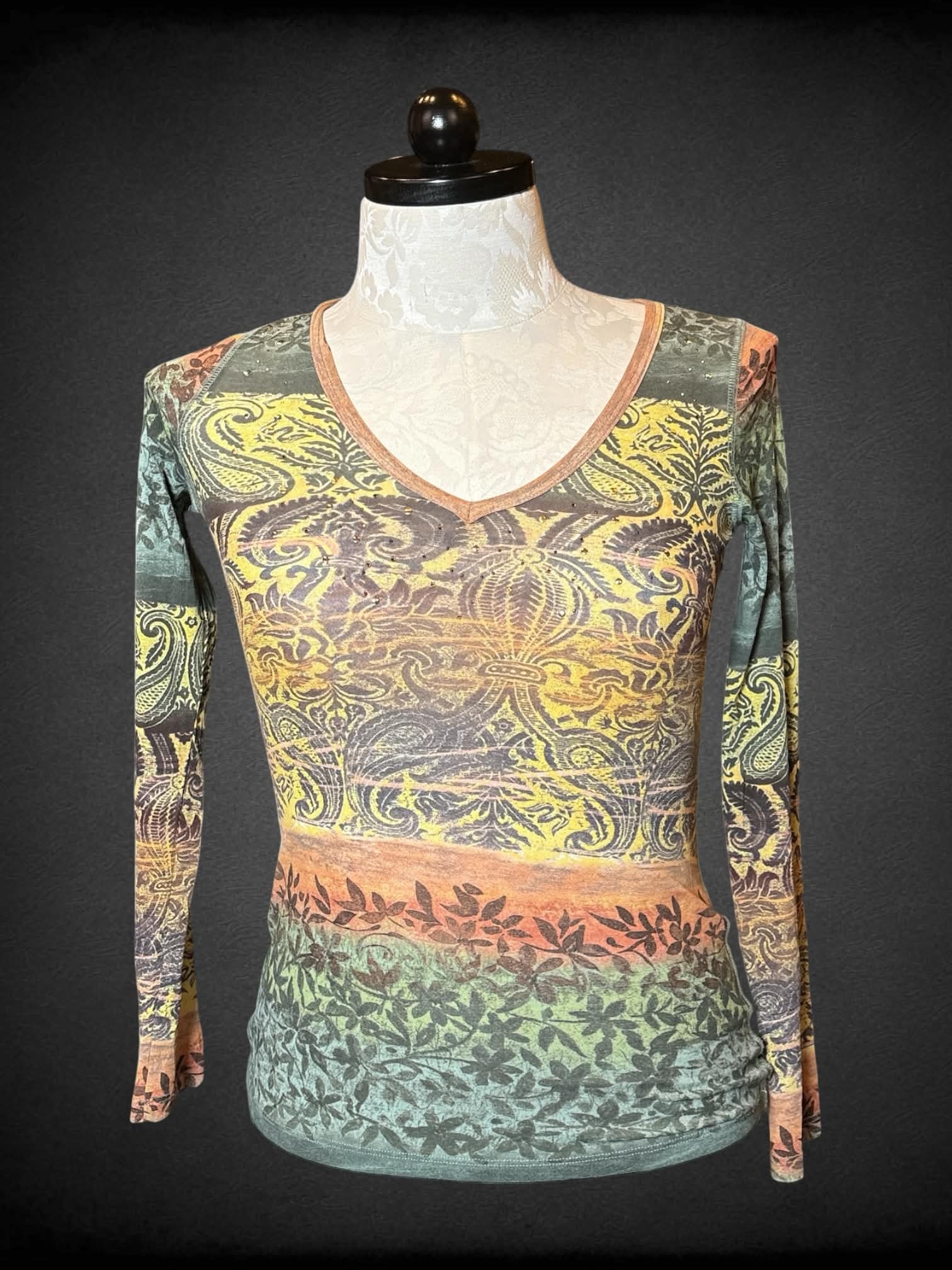 0X Karen Kane green long-sleeve sheer v neck shirt with paisley design, and gemstones on front