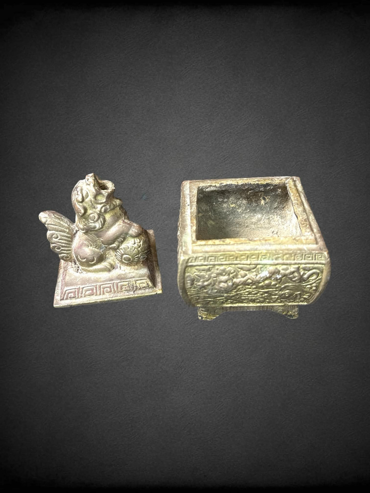 Antique bronze Shishi Lion censer, Japanese intense holder