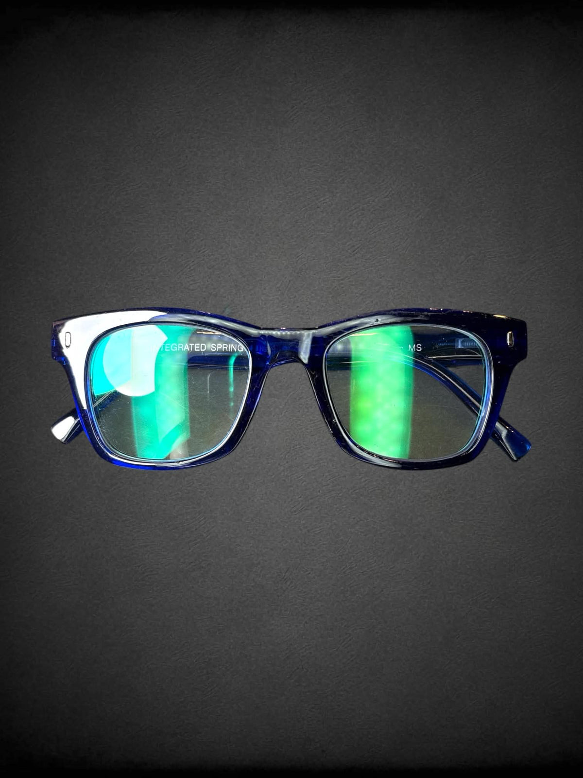 Blue reading glasses with +2.00 magnification, and 58.5 pupillary distance with case