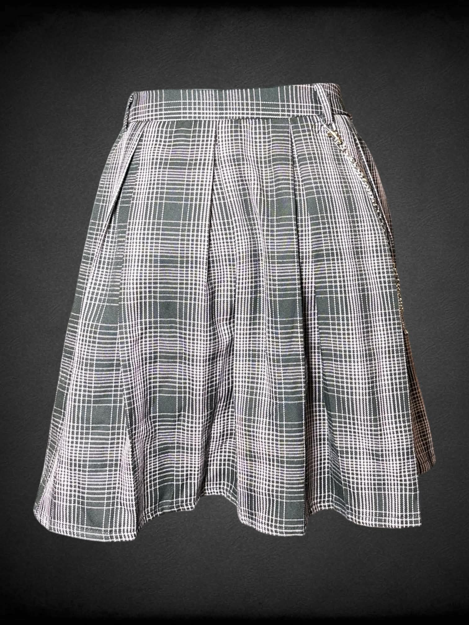 M Sweet Society NWT black & pink plaid pleated skirt with chain, and zipper on side