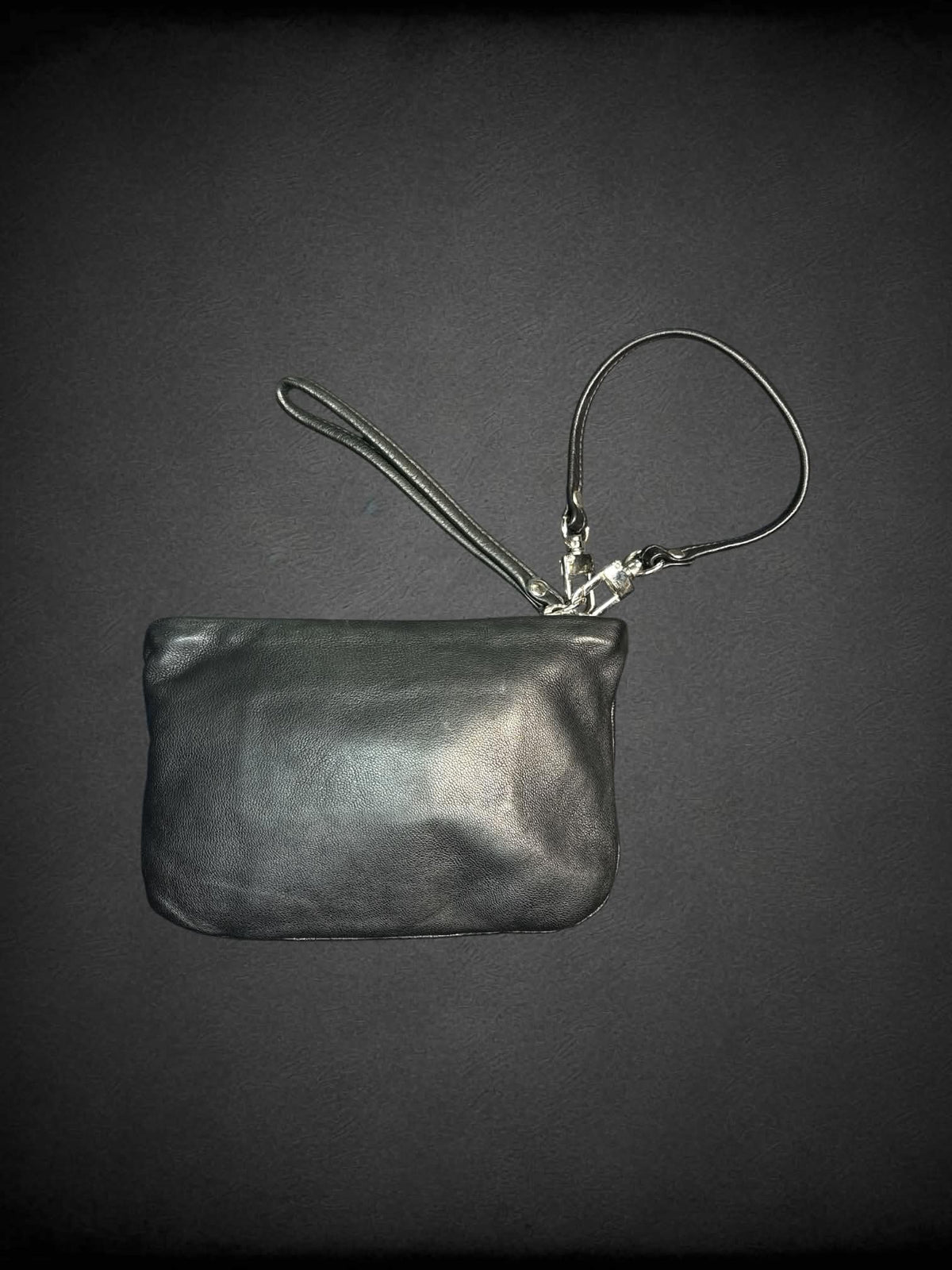 Rough & Tumble black leather hand bag with zipper pocket