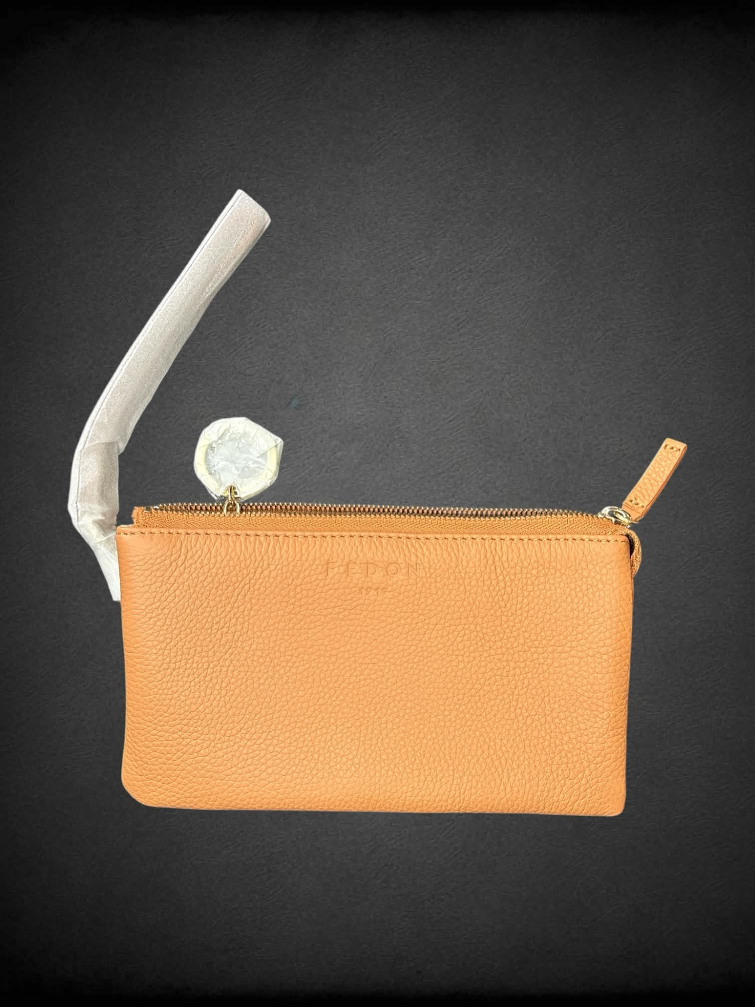 Fedon new in box tan leather hand bag with zipper pockets and wallet inside