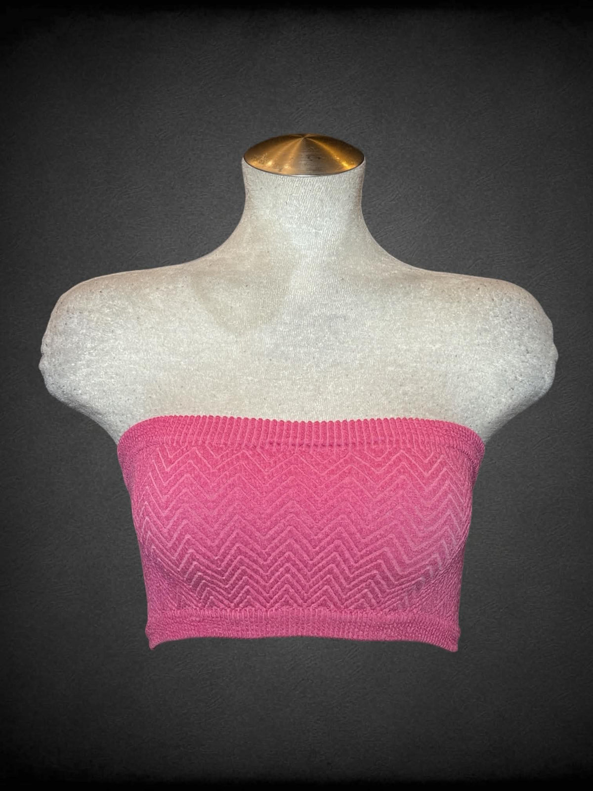L M. Rena pink knit tube top with textured design