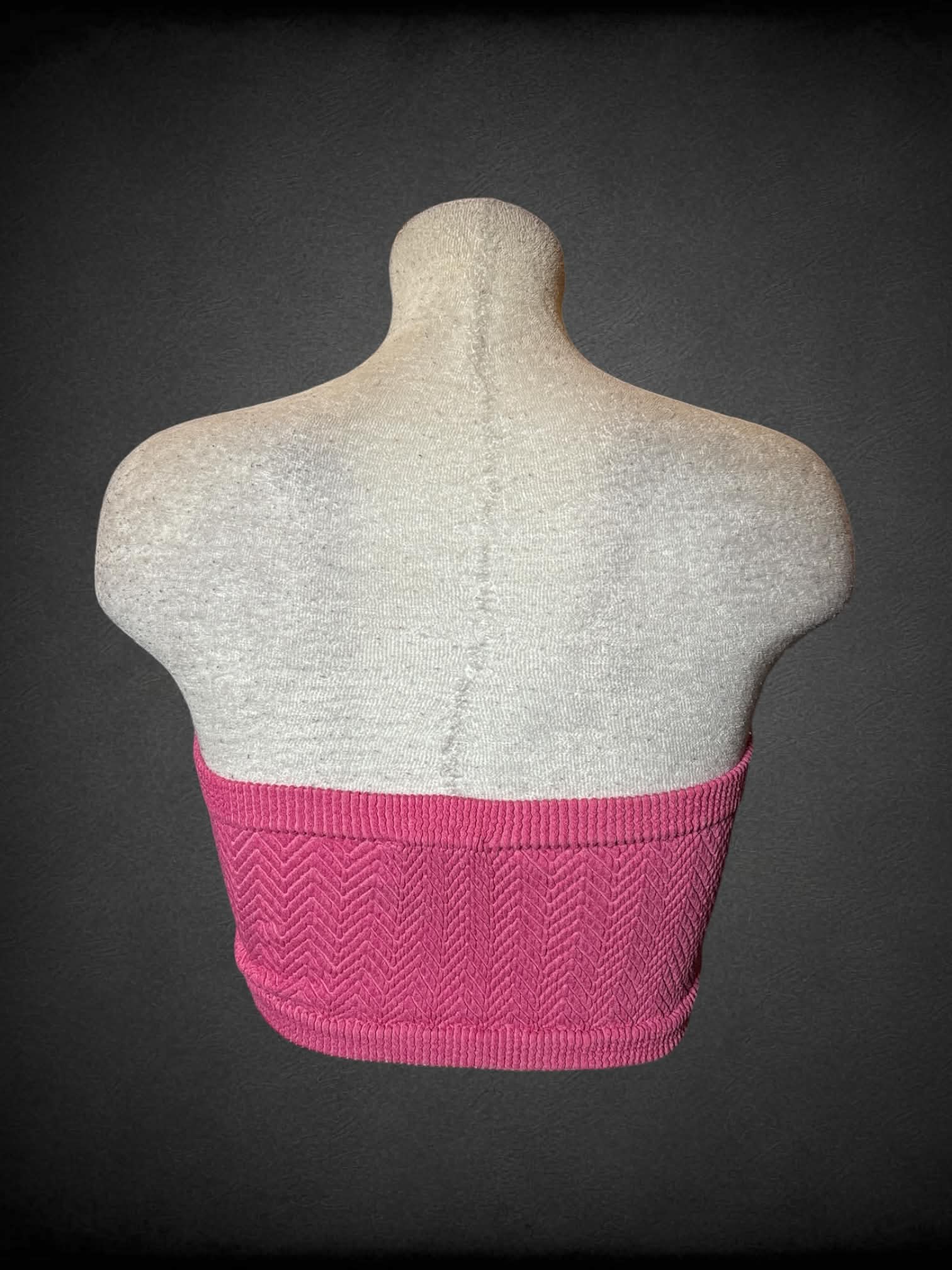 L M. Rena pink knit tube top with textured design
