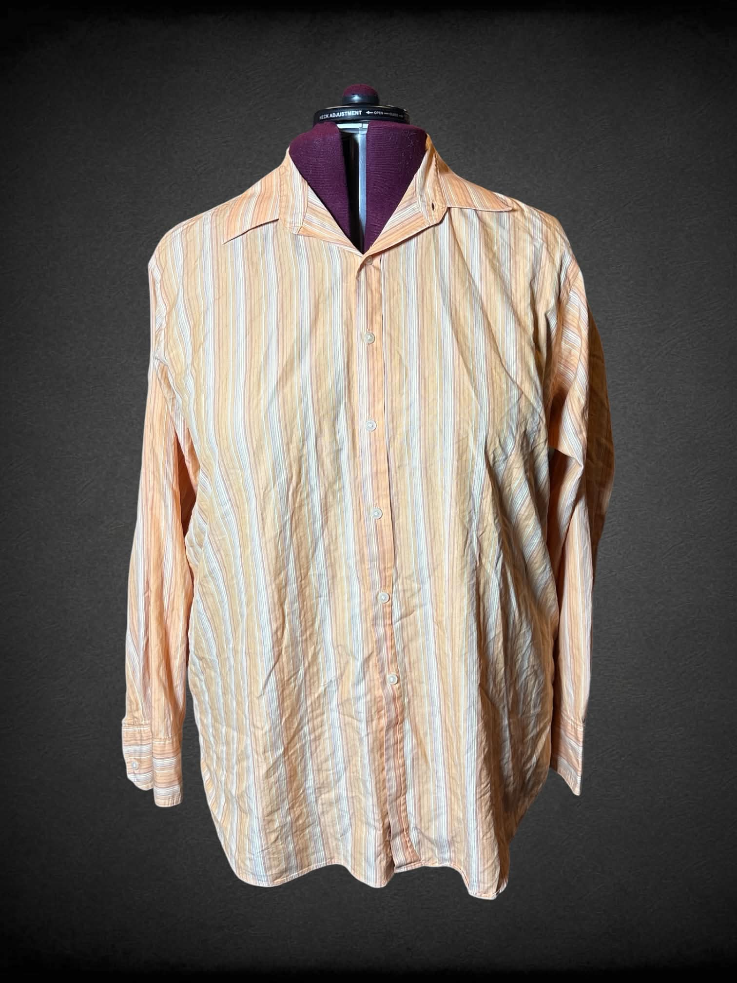 3X BCBG Max Azria pale orange button-up shirt with striped pattern
