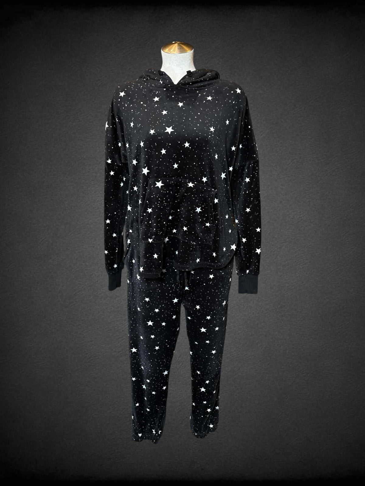 L Vera Wang two-piece black sleep set with soft hoodie and pants with star pattern