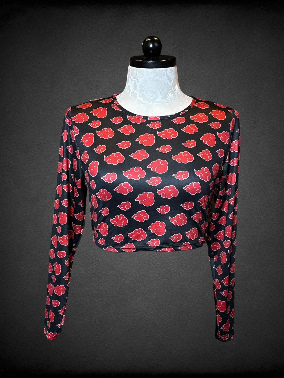 1X Naruto Shippuden black long sleeved cropped top with red akatsuki clouds