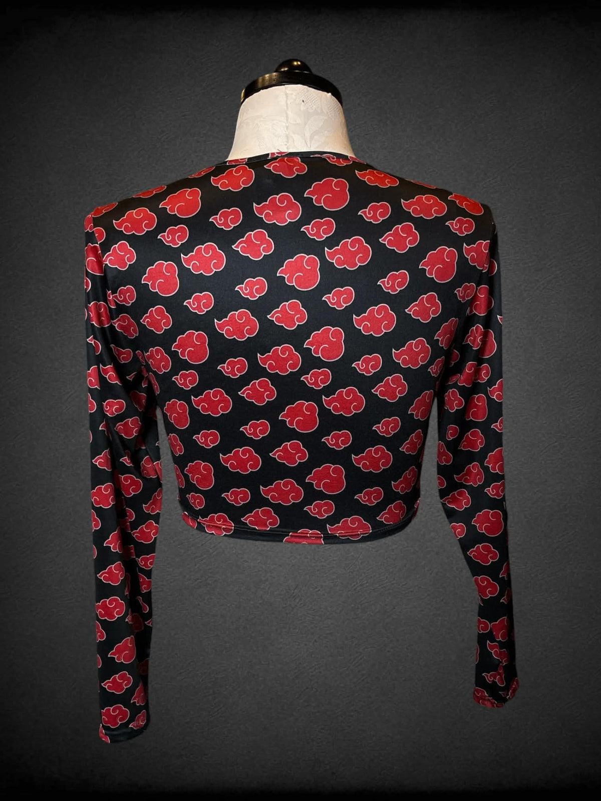 1X Naruto Shippuden black long sleeved cropped top with red akatsuki clouds