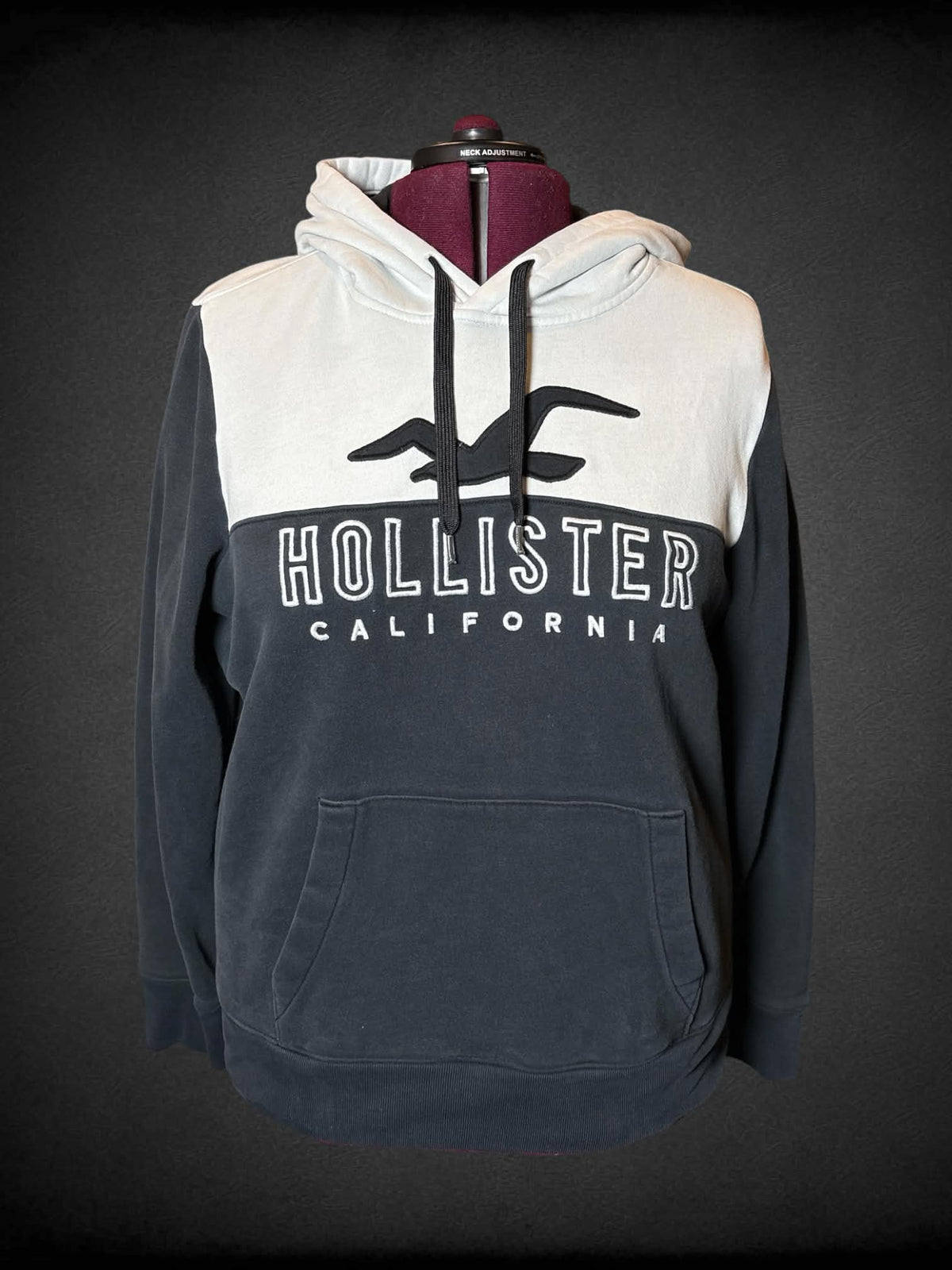 3X Hollister grey & white pullover hoodie with embroidered Hollister logo on front