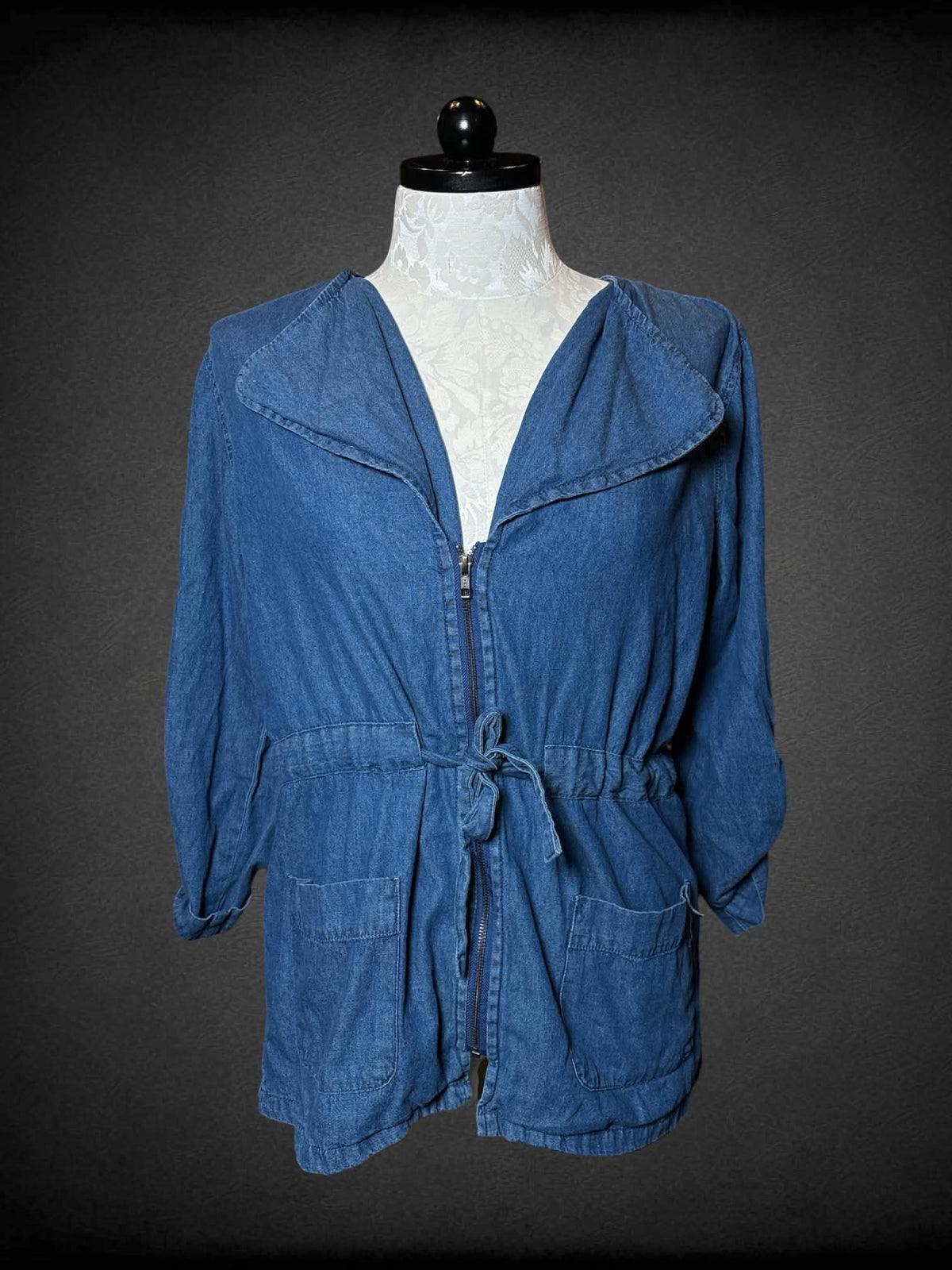 1X Anthony Richards blue denim zip-up jacket with pockets, and tie-on waist