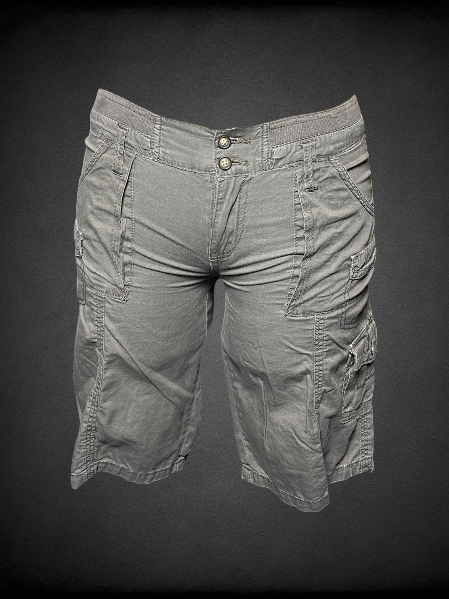 XL Union Bay brown cargo shorts