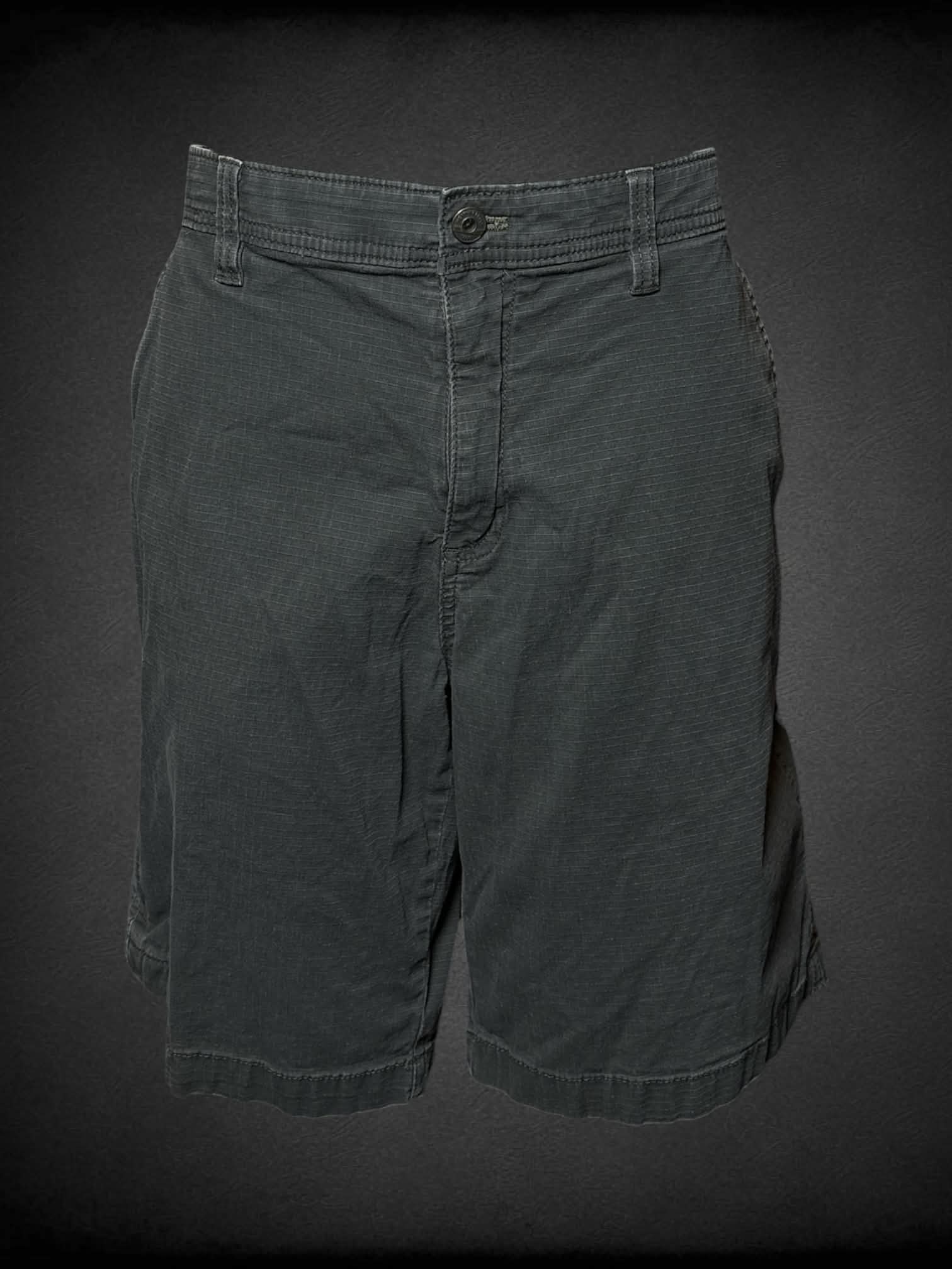 L WeatherProof dark green shorts with stretch waist