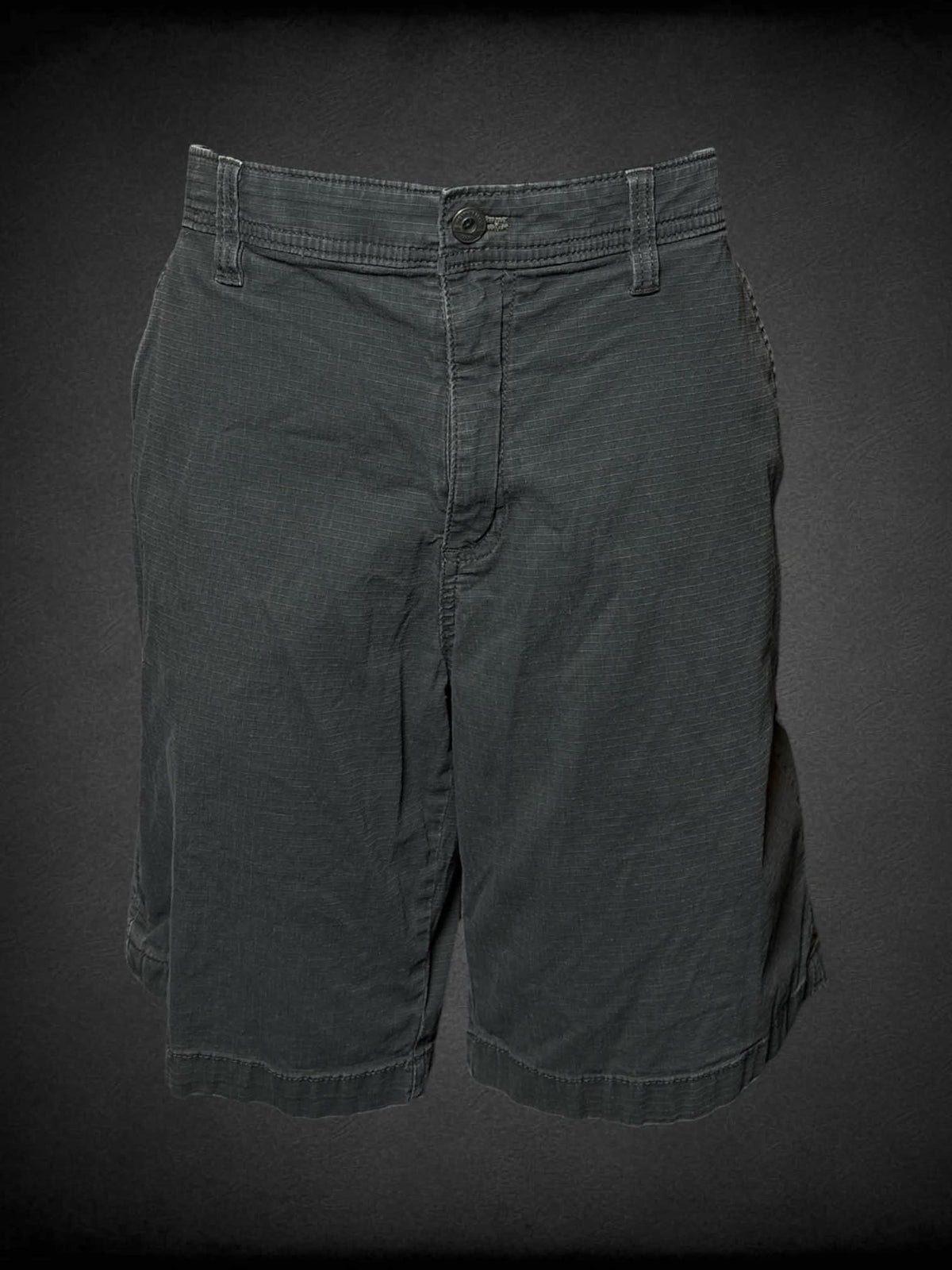 L WeatherProof dark green shorts with stretch waist