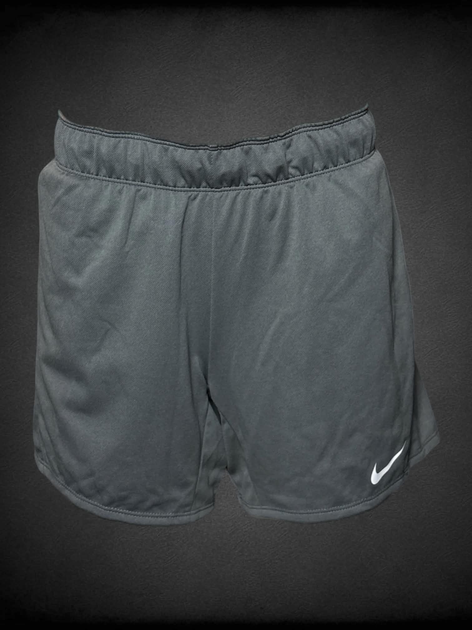 L Nike NWT grey athletic shorts with stretch waist