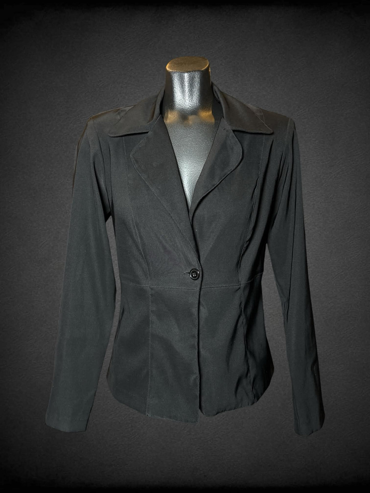 M Wrapper vintage black blazer with padded shoulders, and button on front