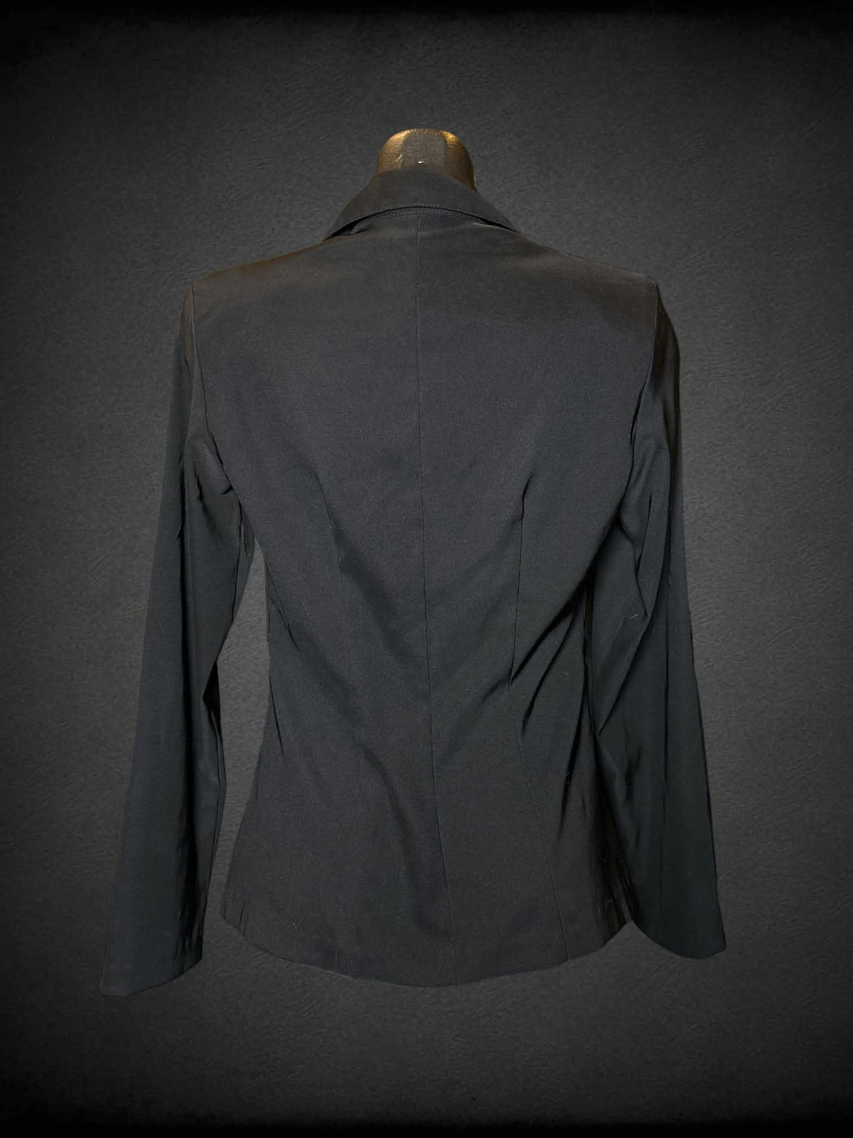 M Wrapper vintage black blazer with padded shoulders, and button on front