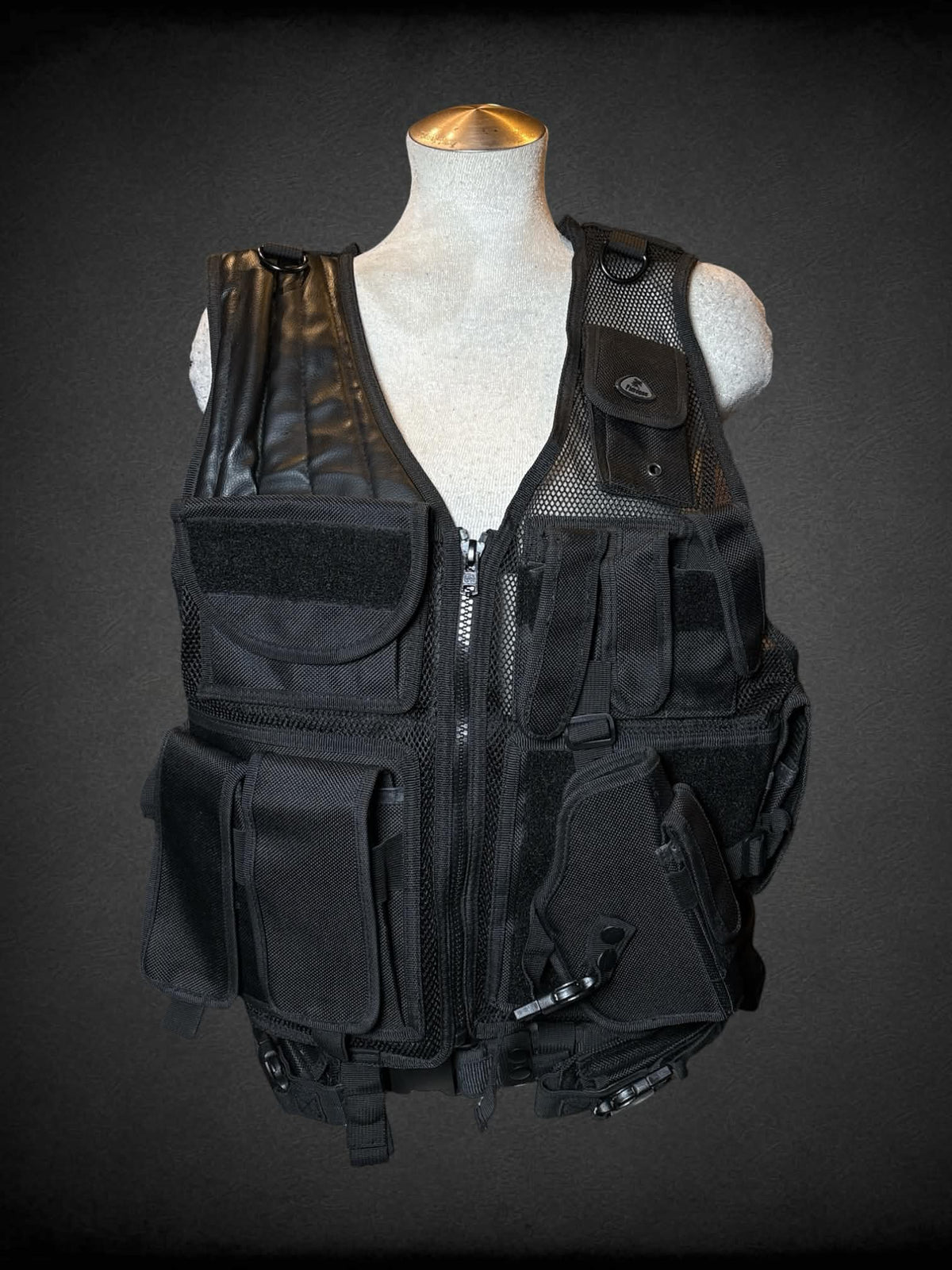 M-2X Fidragon black tactical vest with adjustable size