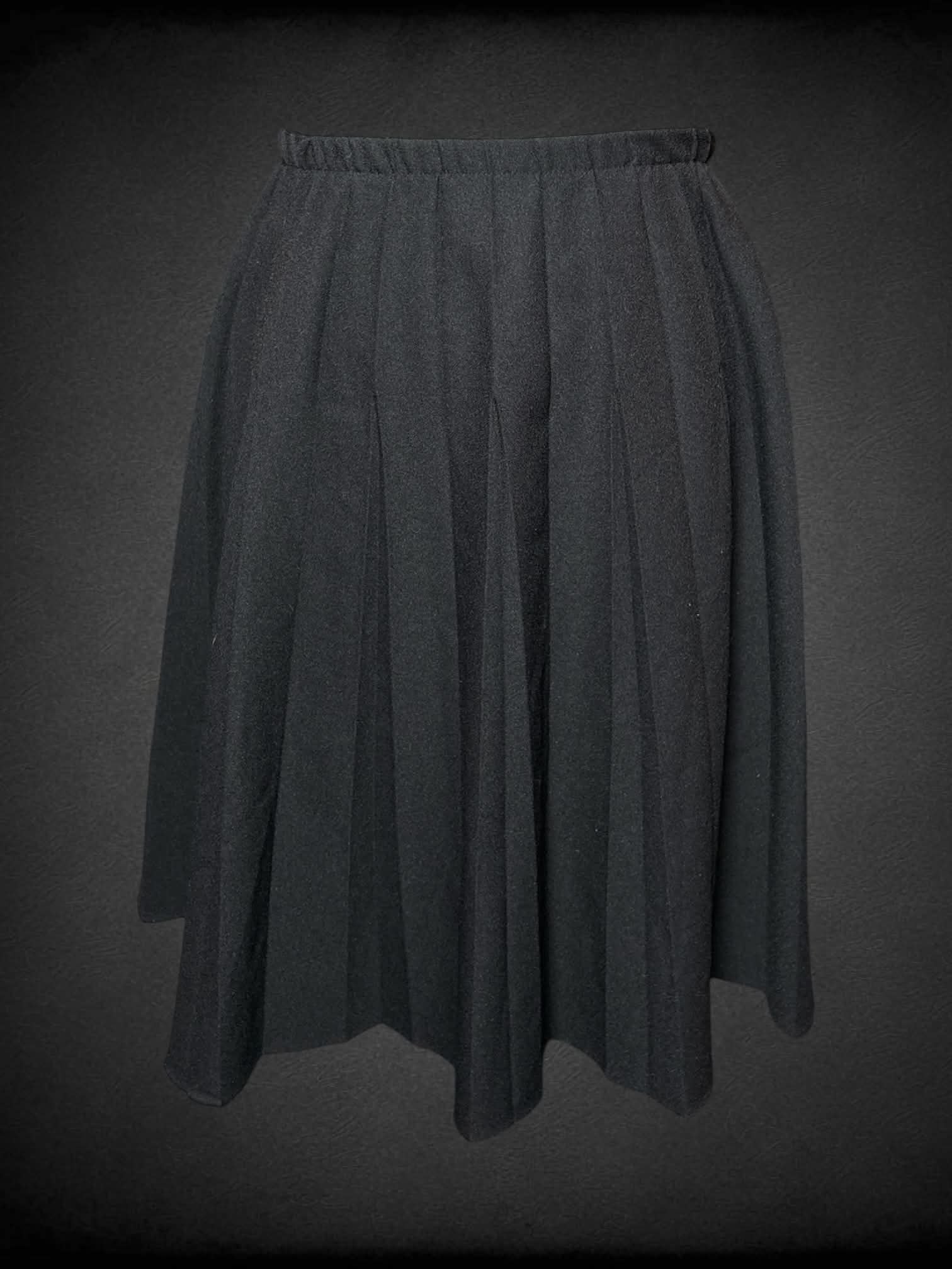 XL Vicki Wayne vintage black pleated skirt with stretch waist