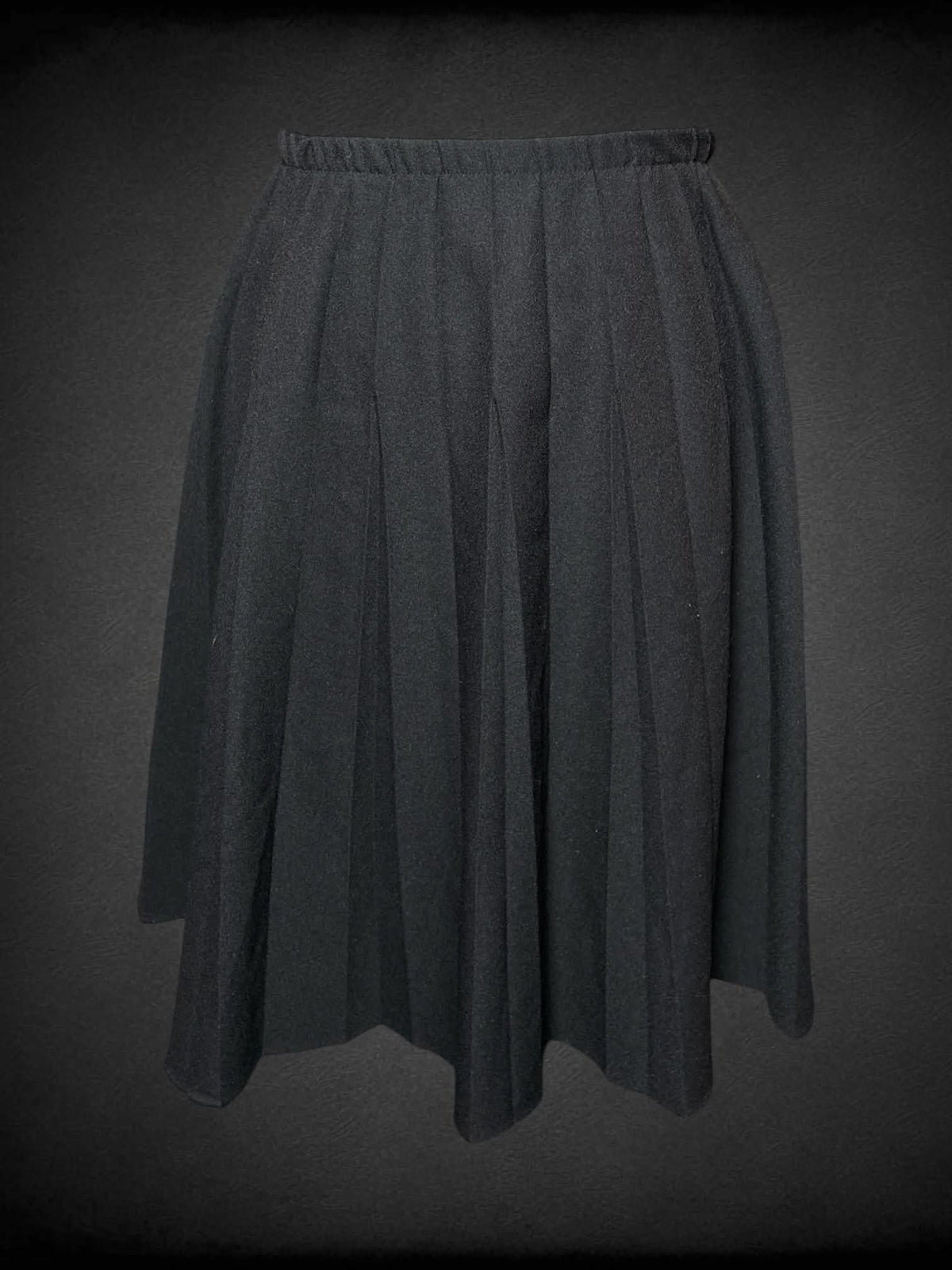 XL Vicki Wayne vintage black pleated skirt with stretch waist