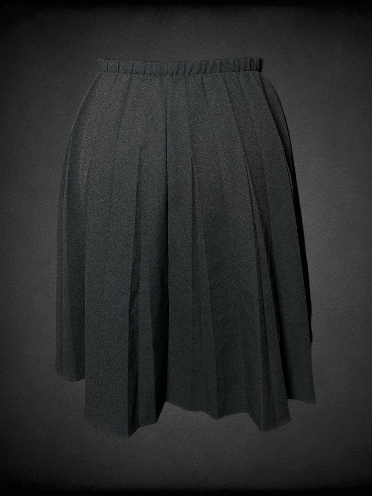 XL Vicki Wayne vintage black pleated skirt with stretch waist