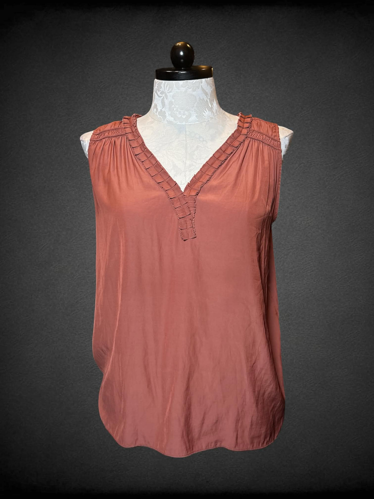 0X Catherine MaLandrino brownish red  blouse with ruffled design on front, and tie-up design on back