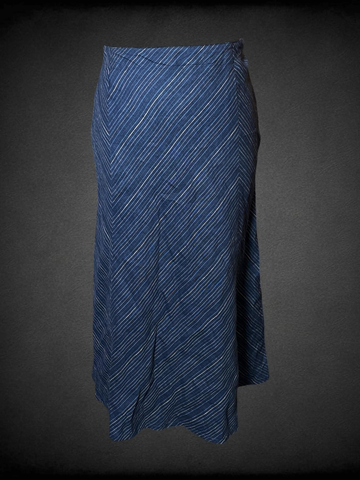 0X J. Jill blue linen skirt with diagonal striped design, and zipper on side