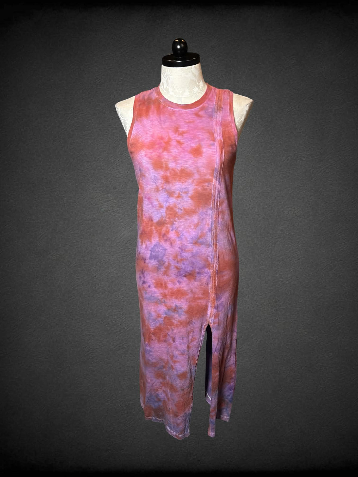 1X Gianni Bini pink dress with purple and orange tie dye design, and slit in skirt