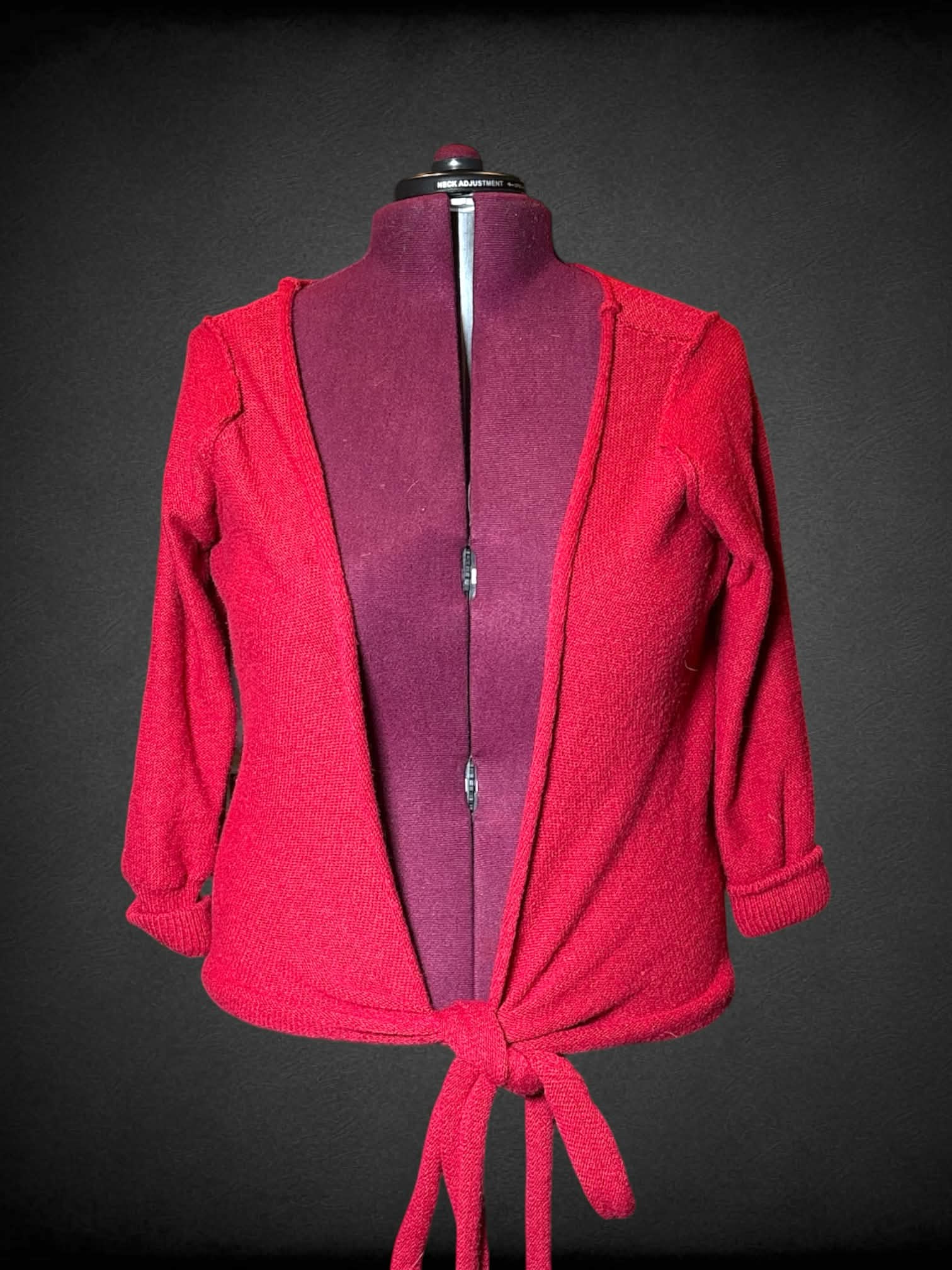 2X red knit cardigan with tie up design on front