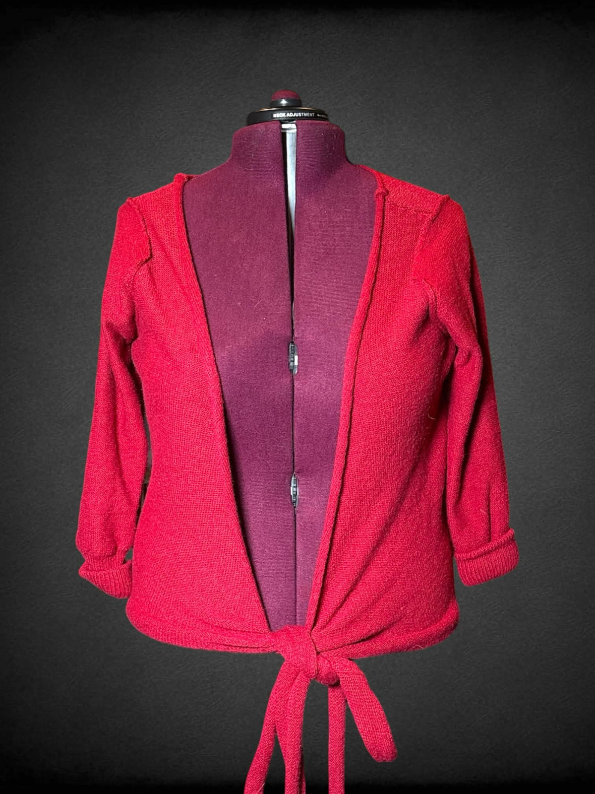 2X red knit cardigan with tie up design on front