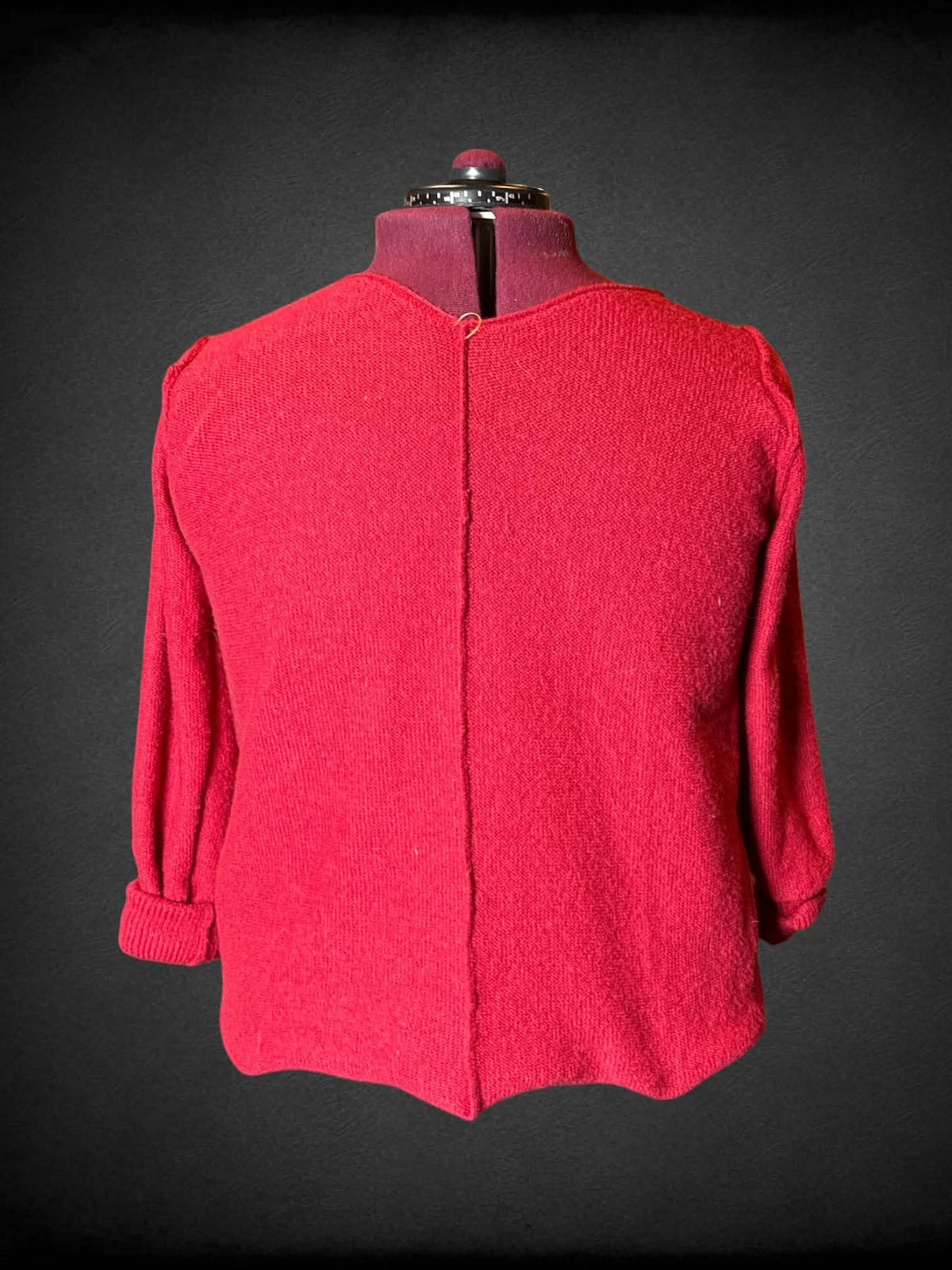 2X red knit cardigan with tie up design on front