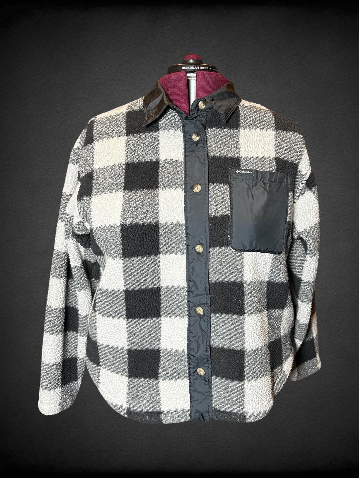2X Columbia black & white gingham fuzzy button-up coat