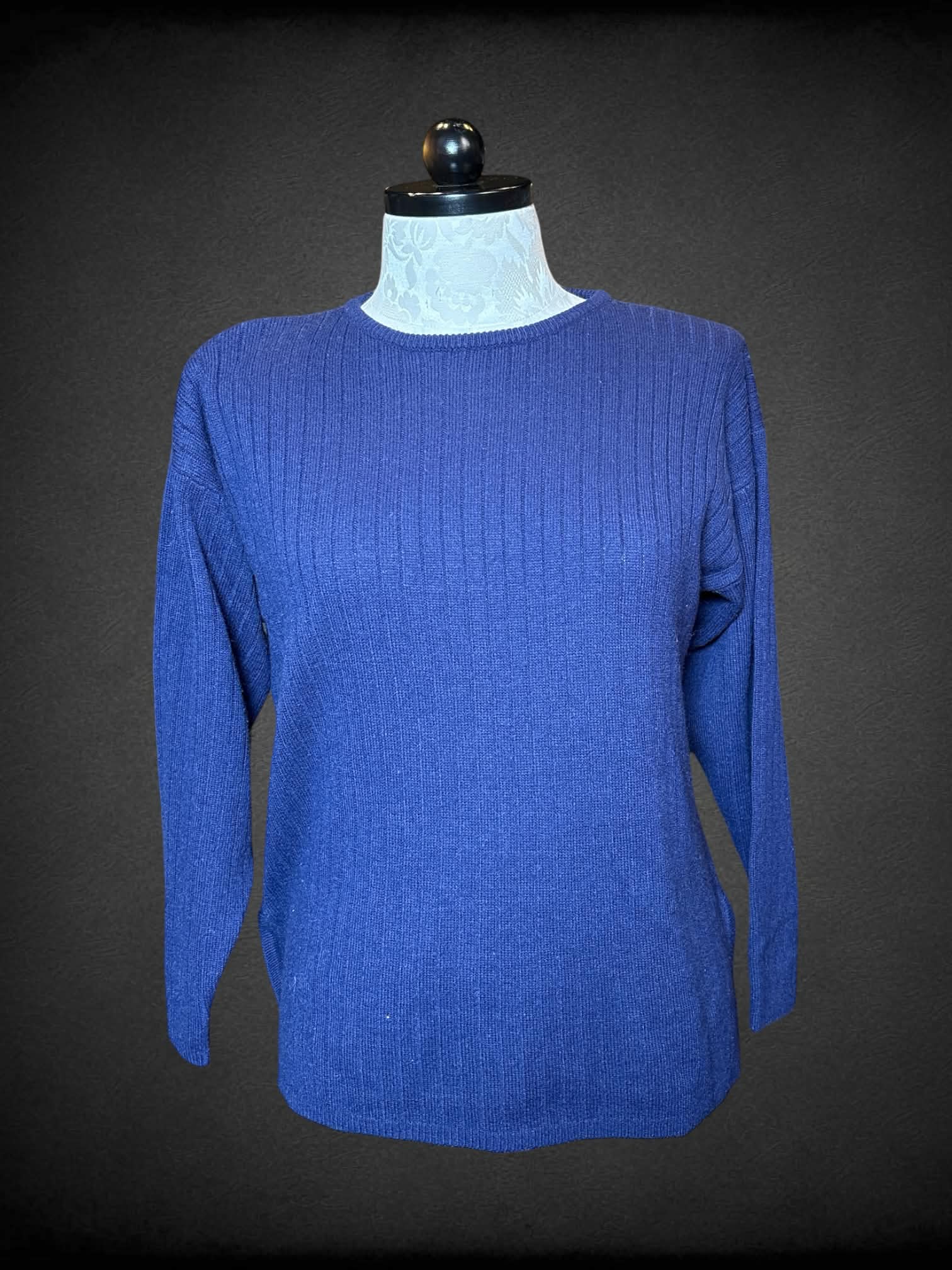 1X Sag Harbor vintage navy blue knit sweater