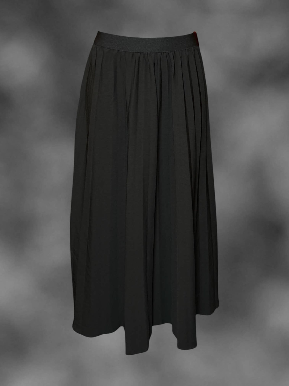 S A New Day black high-waisted flowy pleated skirt with stretch waist