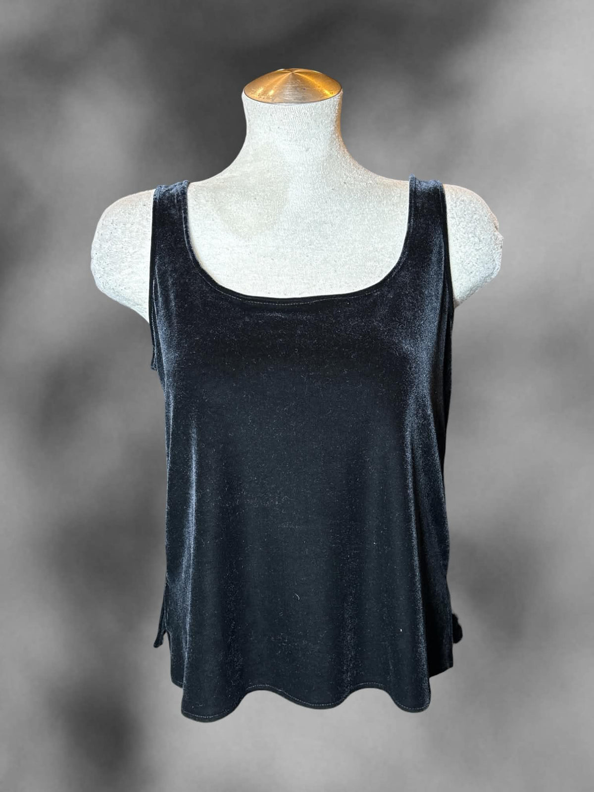 L J. R. Nites NWT vintage black velvet tank top
