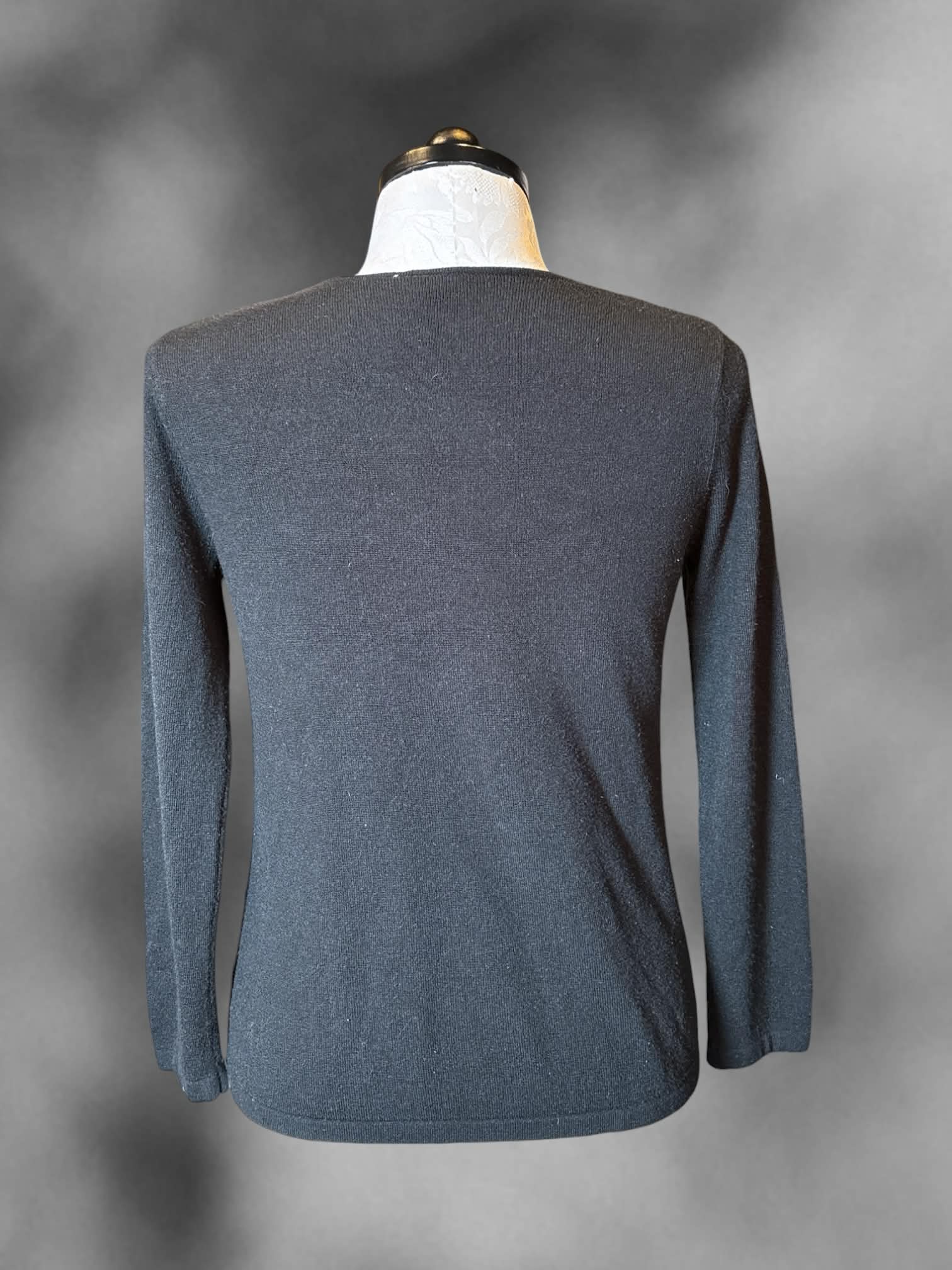 0X Erika vintage black long-sleeve knit sweater with stitched and sequined design on front