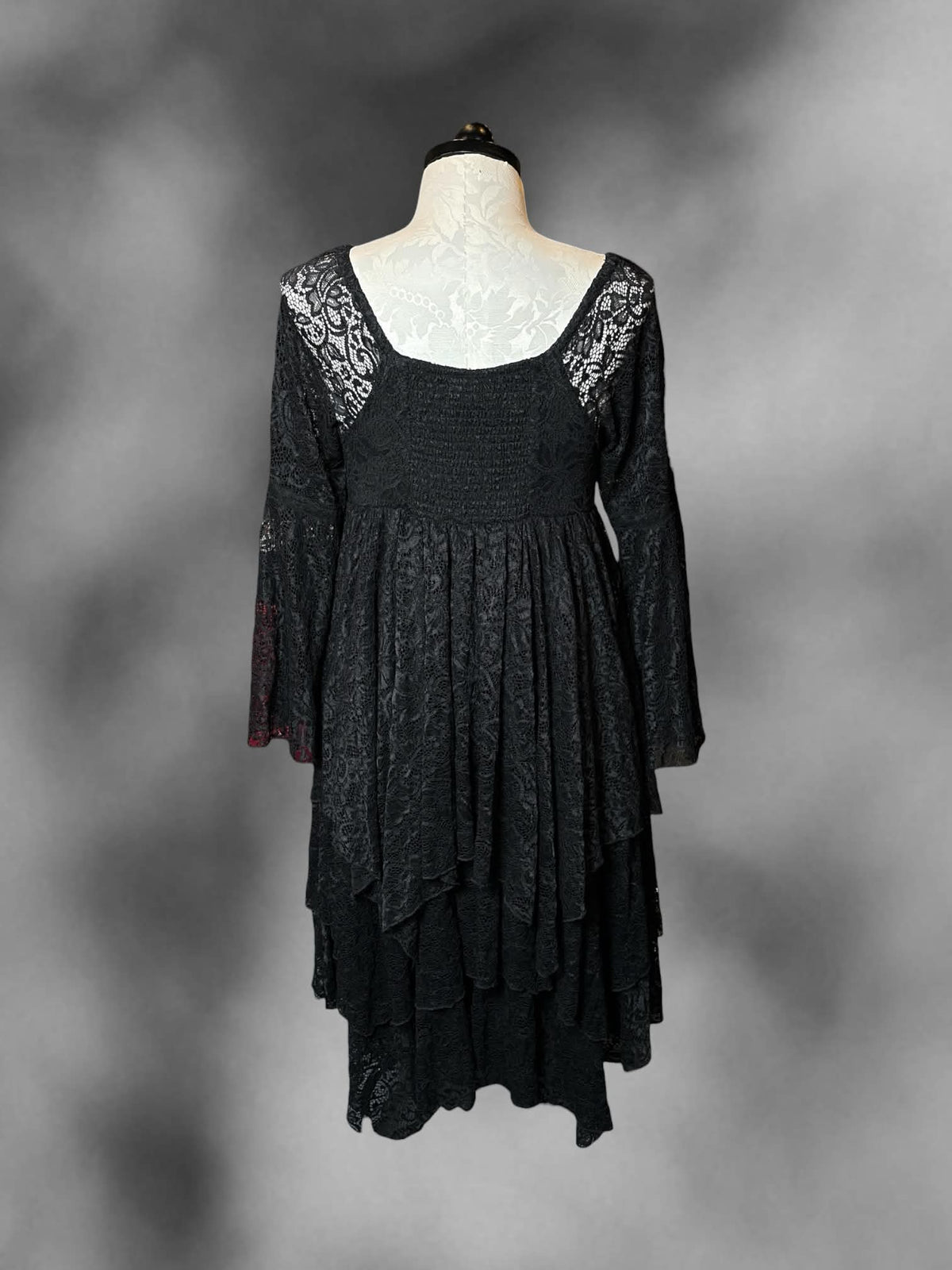 0X Torrid NWT black long-sleeve layered lace dress with bell sleeves, and floral design